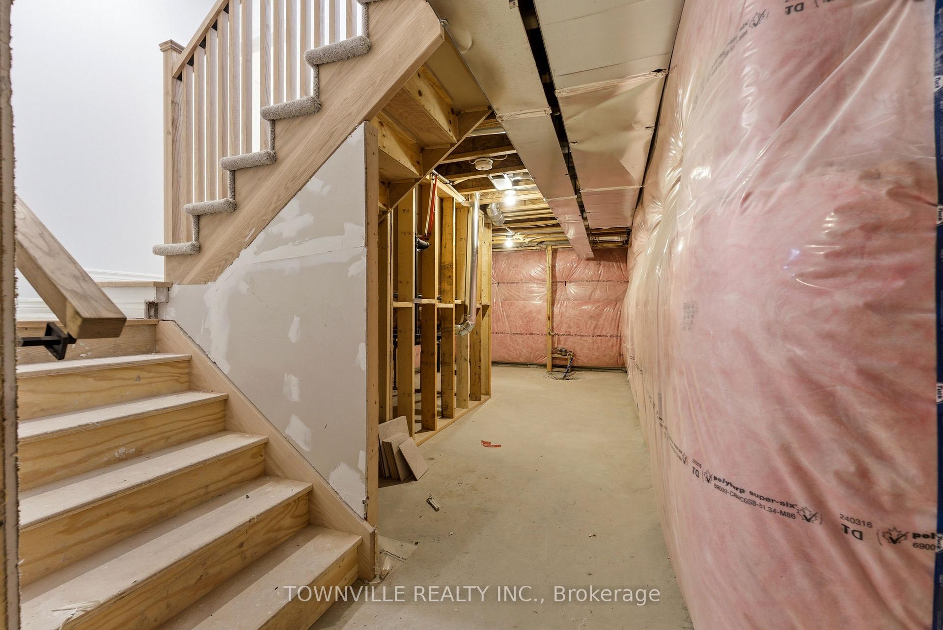 Photo 27 of 36 Bradden Crescent, Belleville, Belleville Ward — HOMEH