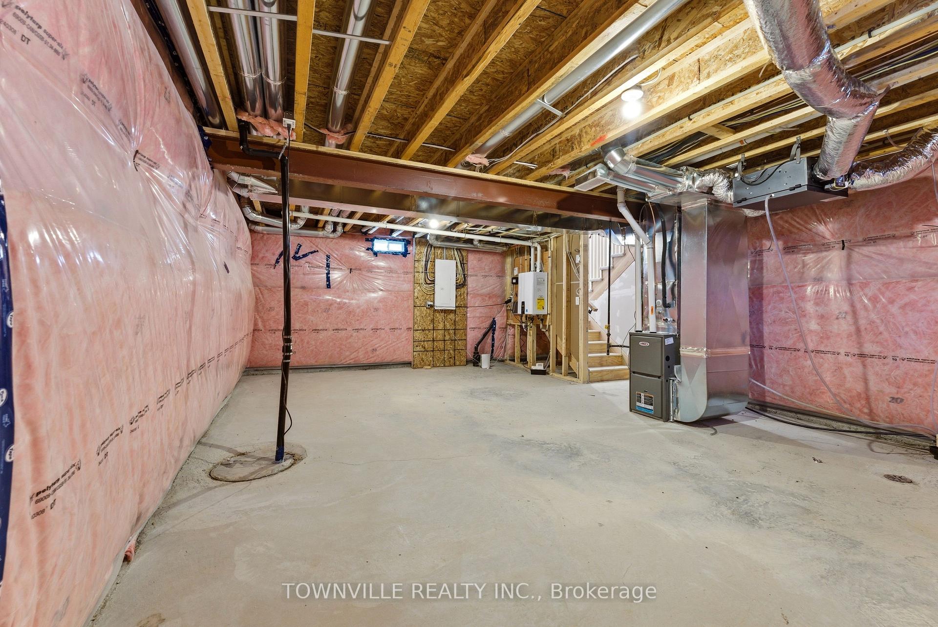 Photo 28 of 36 Bradden Crescent, Belleville, Belleville Ward — HOMEH