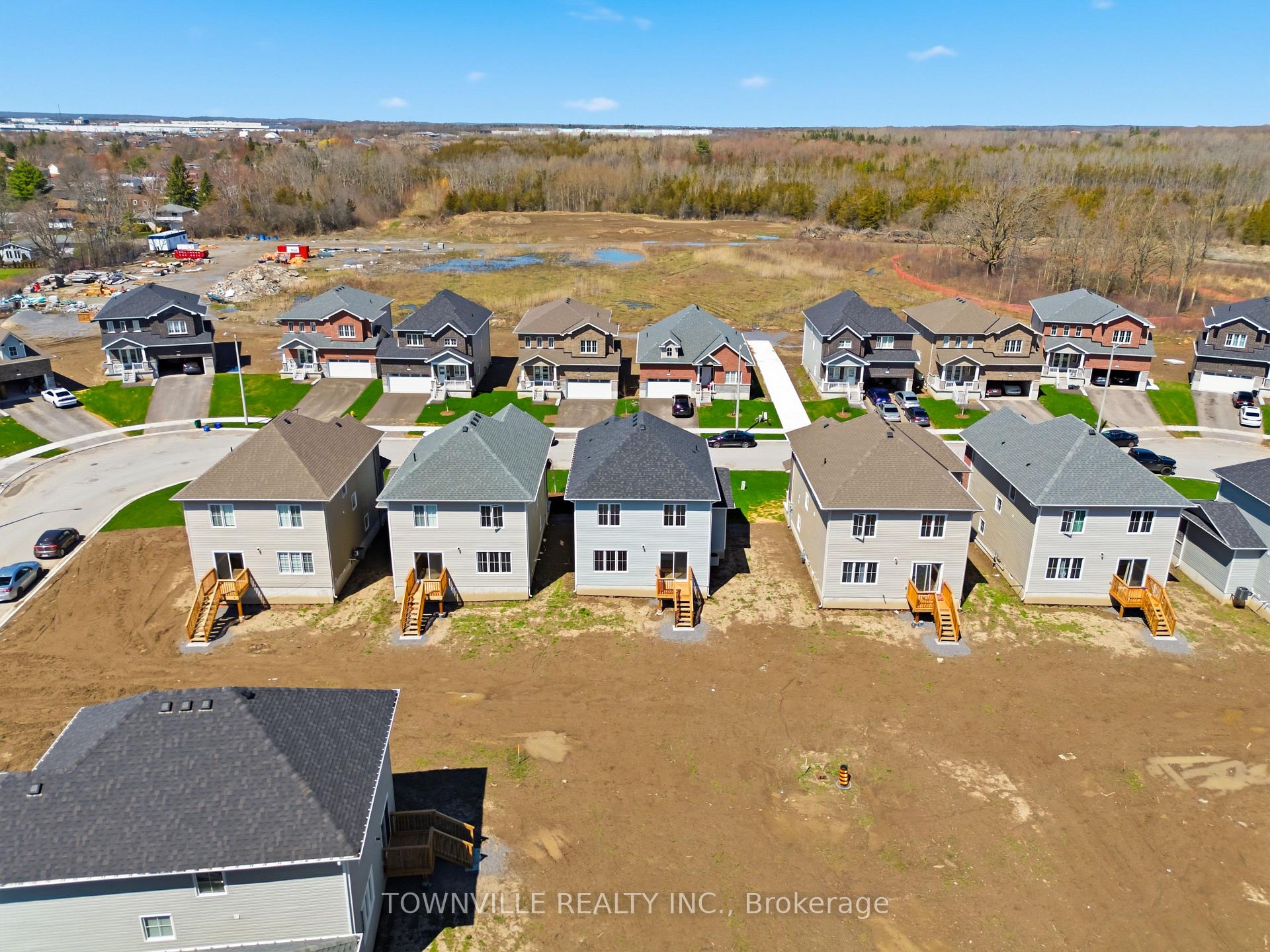 Photo 37 of 36 Bradden Crescent, Belleville, Belleville Ward — HOMEH