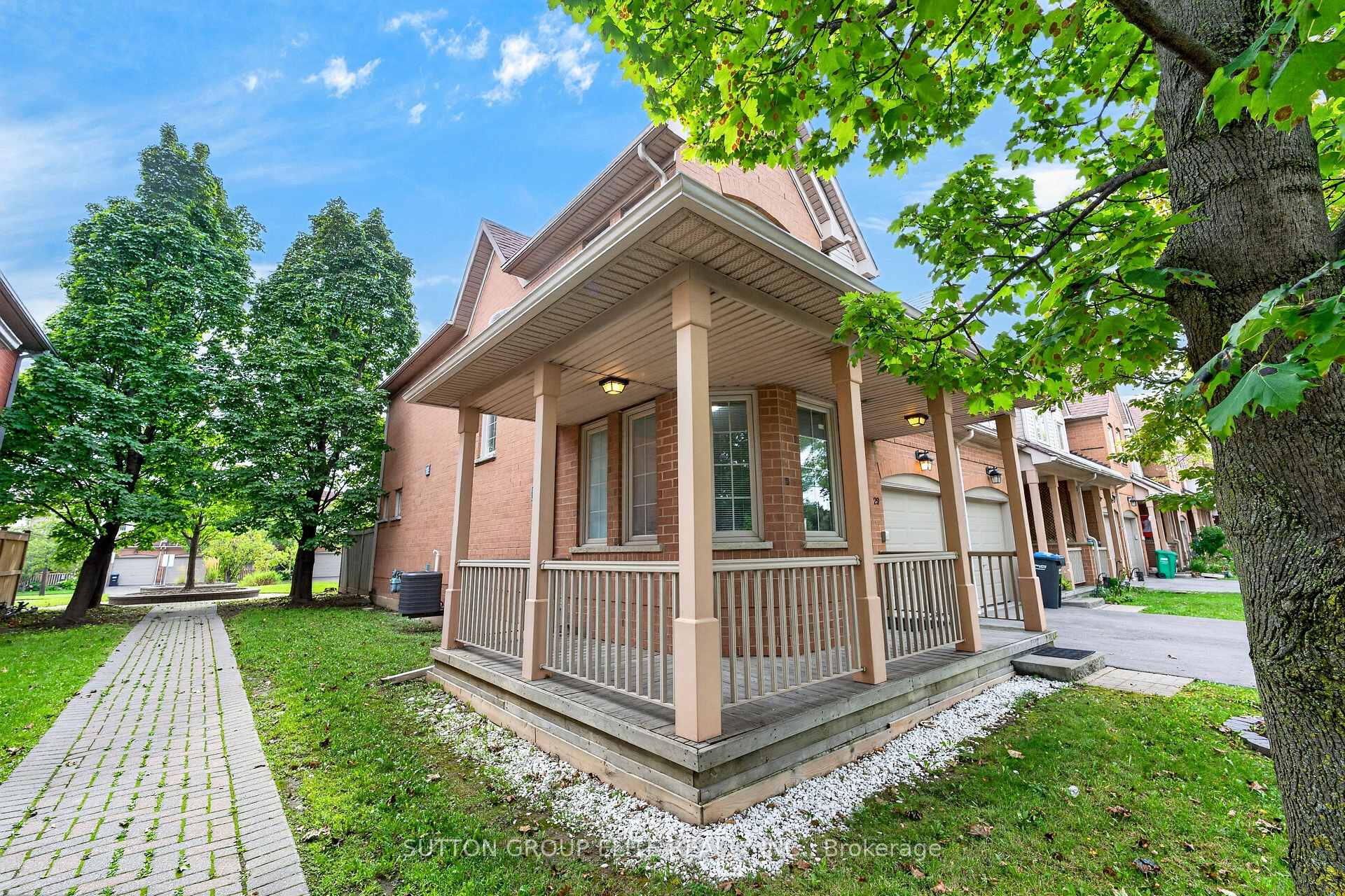 Photo 5 of Unit 29, 5223 Fairford Crescent, Mississauga, East Credit — HOMEH