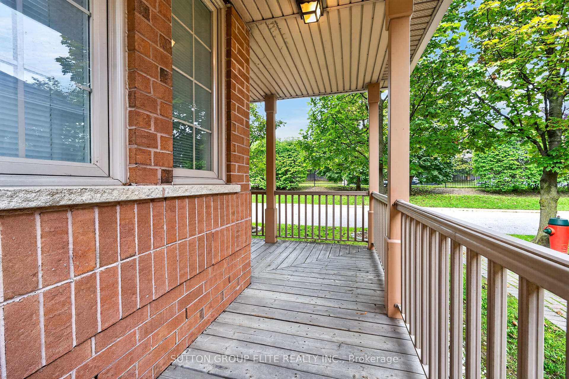 Photo 8 of Unit 29, 5223 Fairford Crescent, Mississauga, East Credit — HOMEH