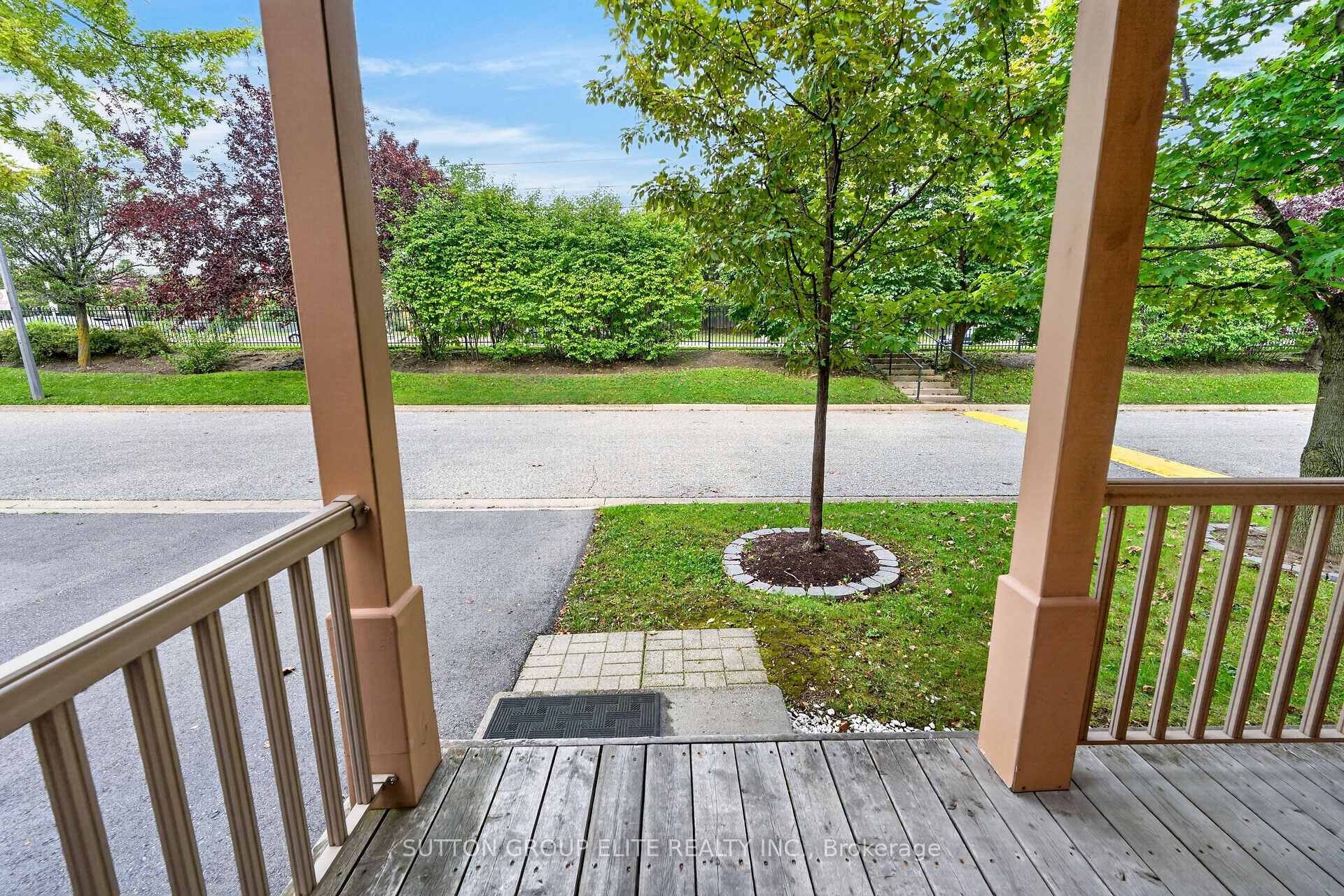 Photo 9 of Unit 29, 5223 Fairford Crescent, Mississauga, East Credit — HOMEH