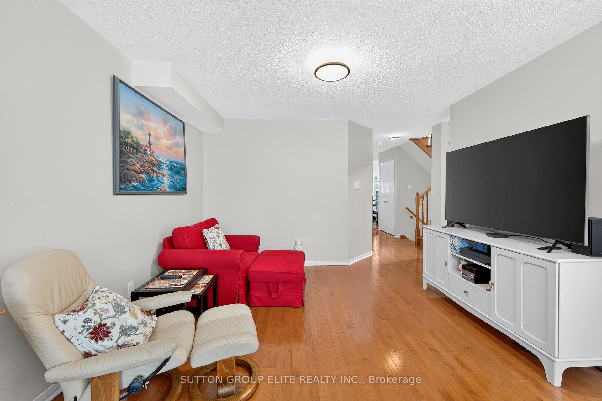 Photo 15 of Unit 29, 5223 Fairford Crescent, Mississauga, East Credit — HOMEH