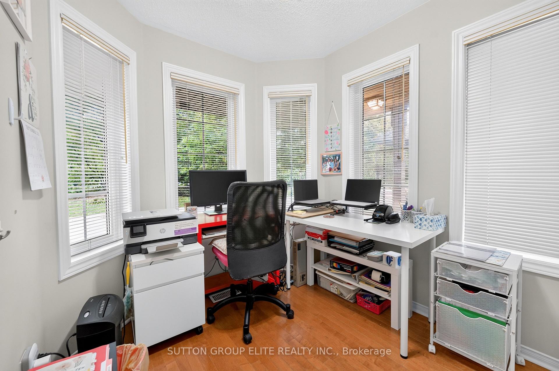Photo 23 of Unit 29, 5223 Fairford Crescent, Mississauga, East Credit — HOMEH