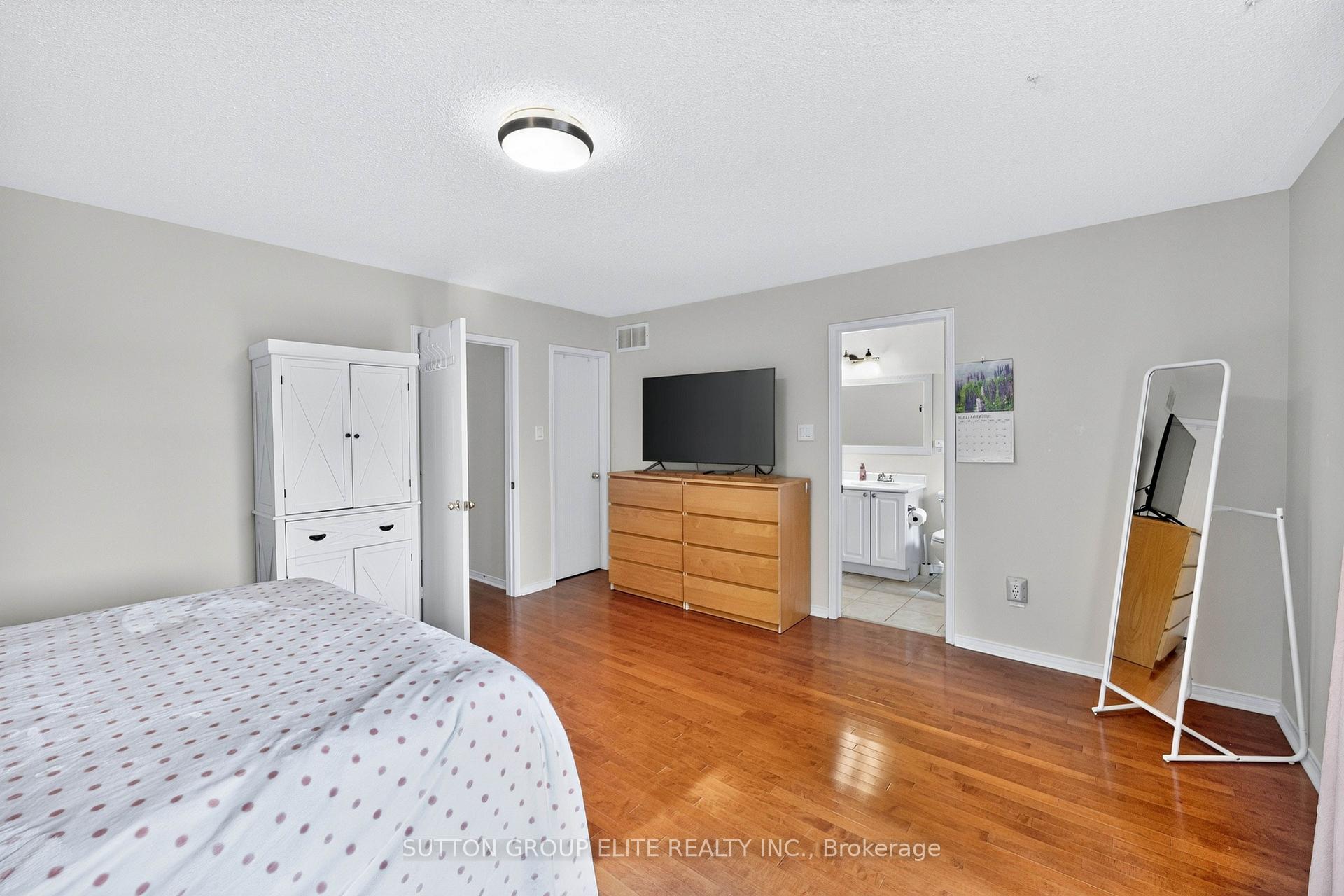 Photo 27 of Unit 29, 5223 Fairford Crescent, Mississauga, East Credit — HOMEH