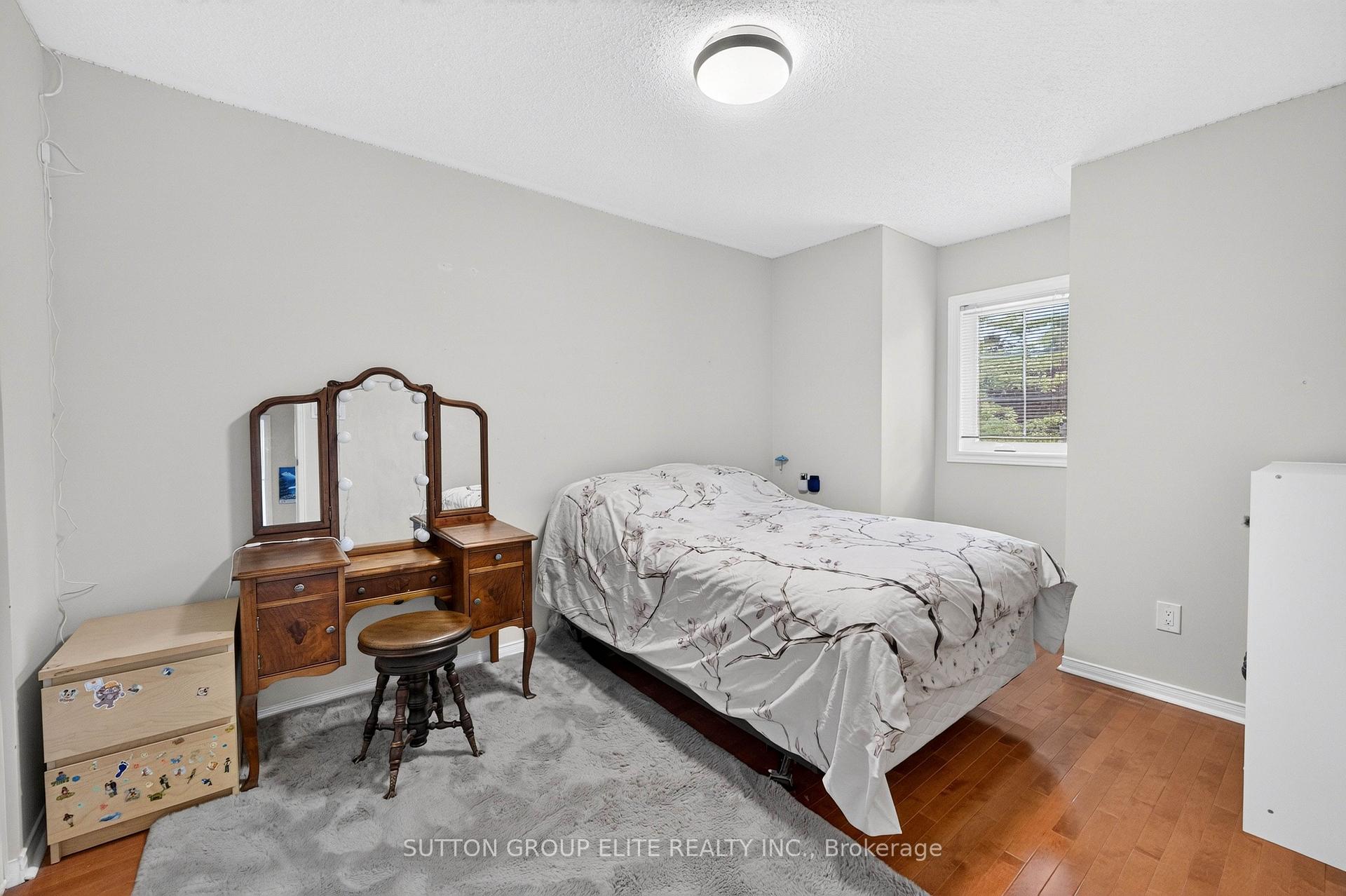 Photo 30 of Unit 29, 5223 Fairford Crescent, Mississauga, East Credit — HOMEH