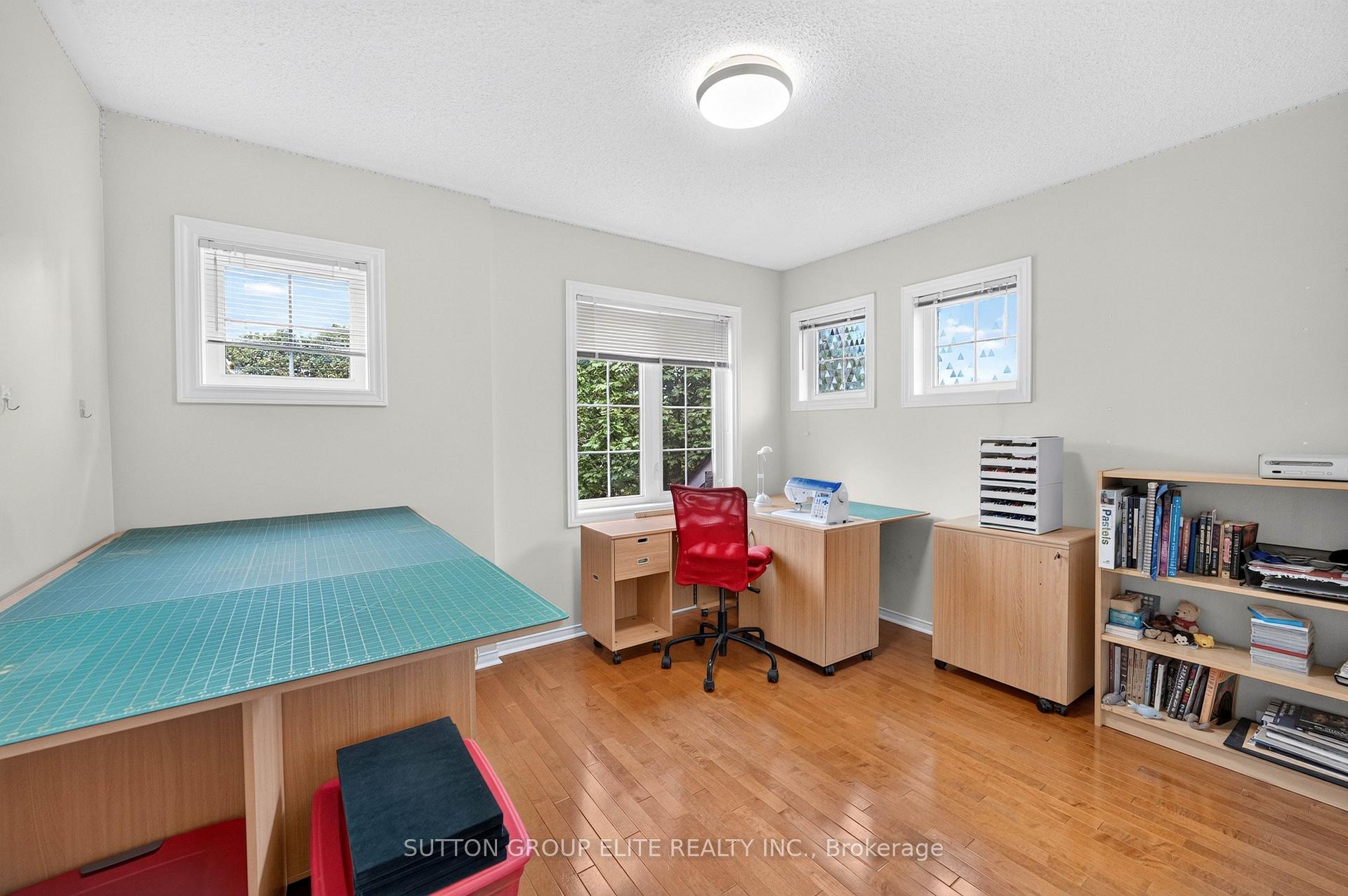 Photo 32 of Unit 29, 5223 Fairford Crescent, Mississauga, East Credit — HOMEH