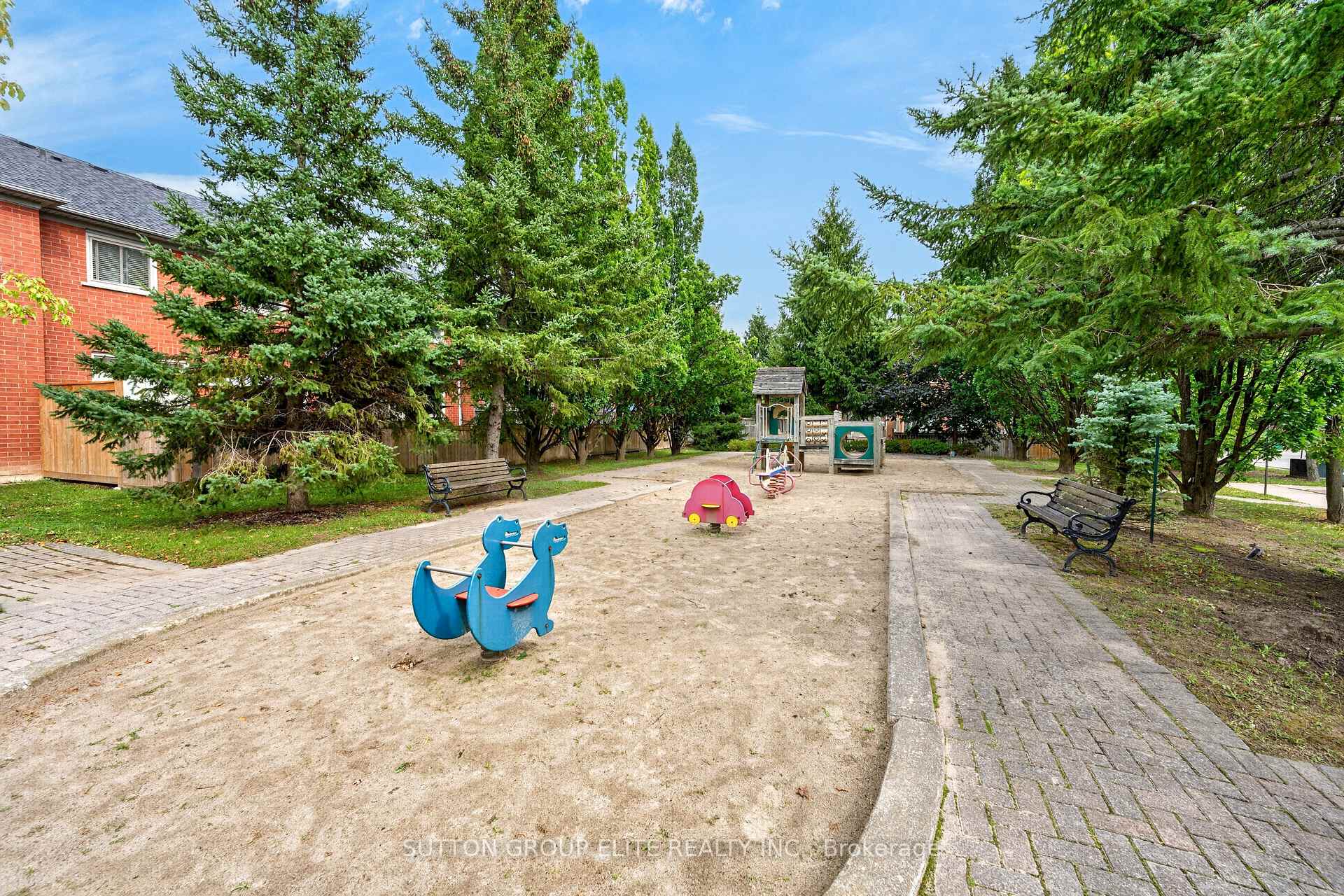 Photo 49 of Unit 29, 5223 Fairford Crescent, Mississauga, East Credit — HOMEH
