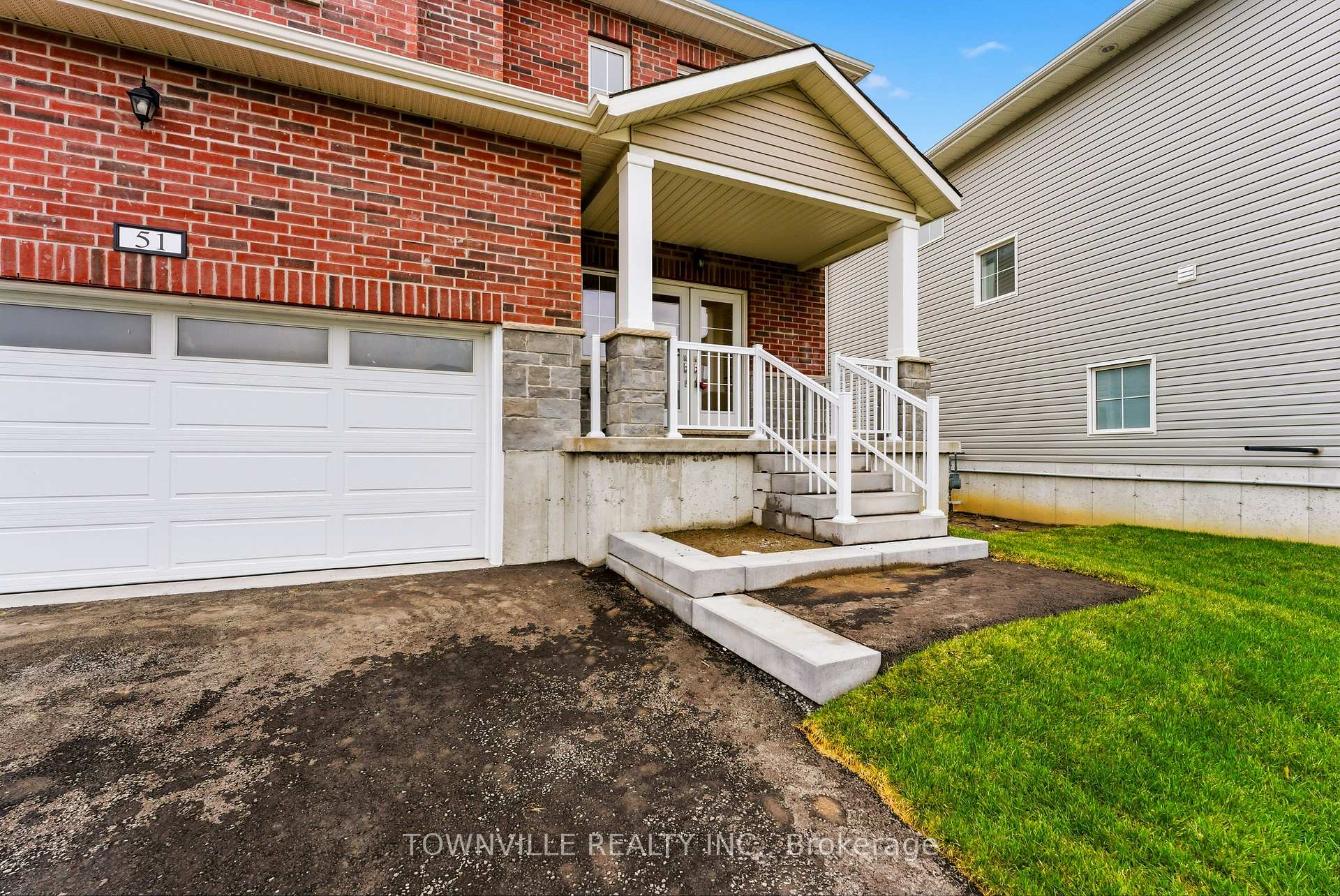 Photo 5 of 51 Bradden Crescent, Belleville, Belleville Ward — HOMEH