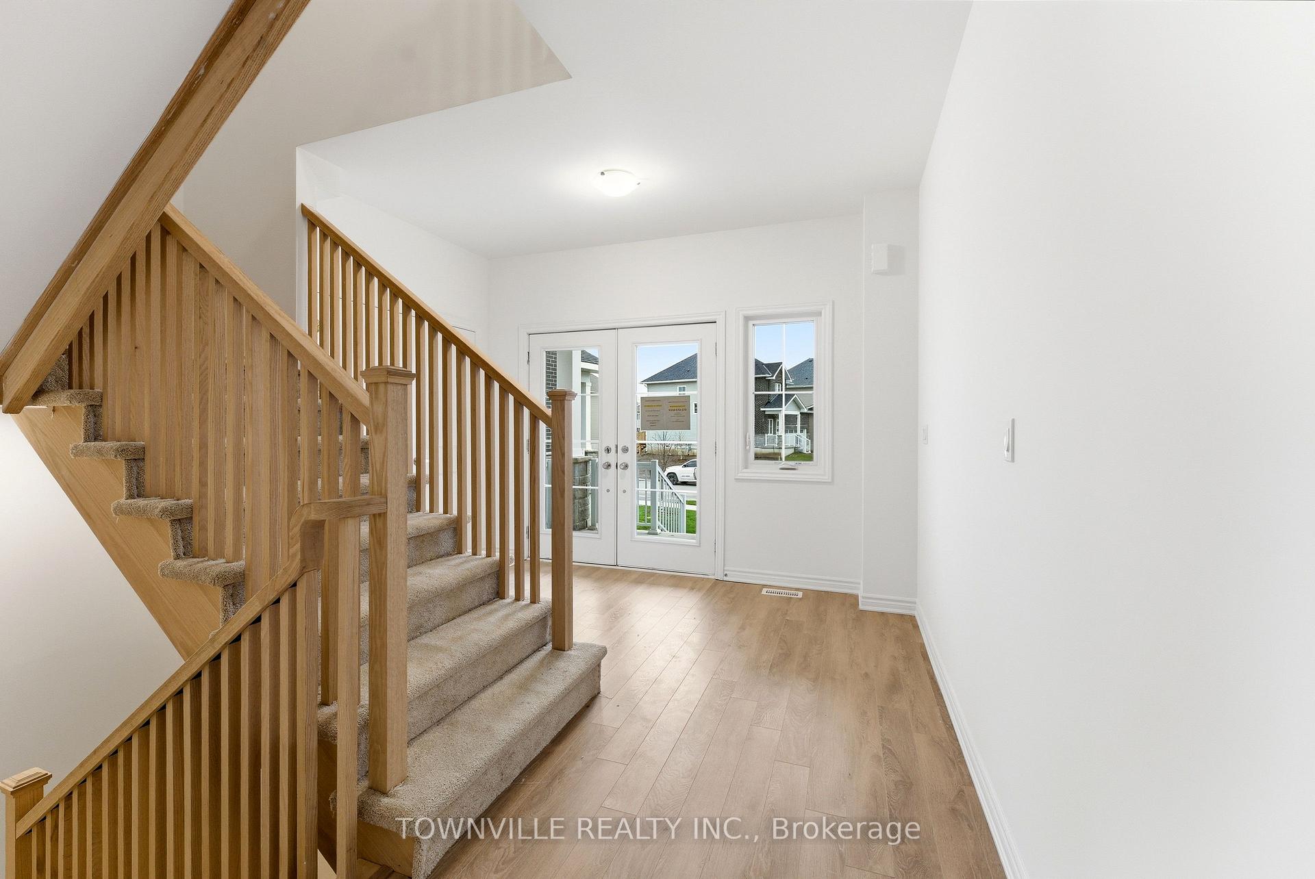 Photo 7 of 51 Bradden Crescent, Belleville, Belleville Ward — HOMEH