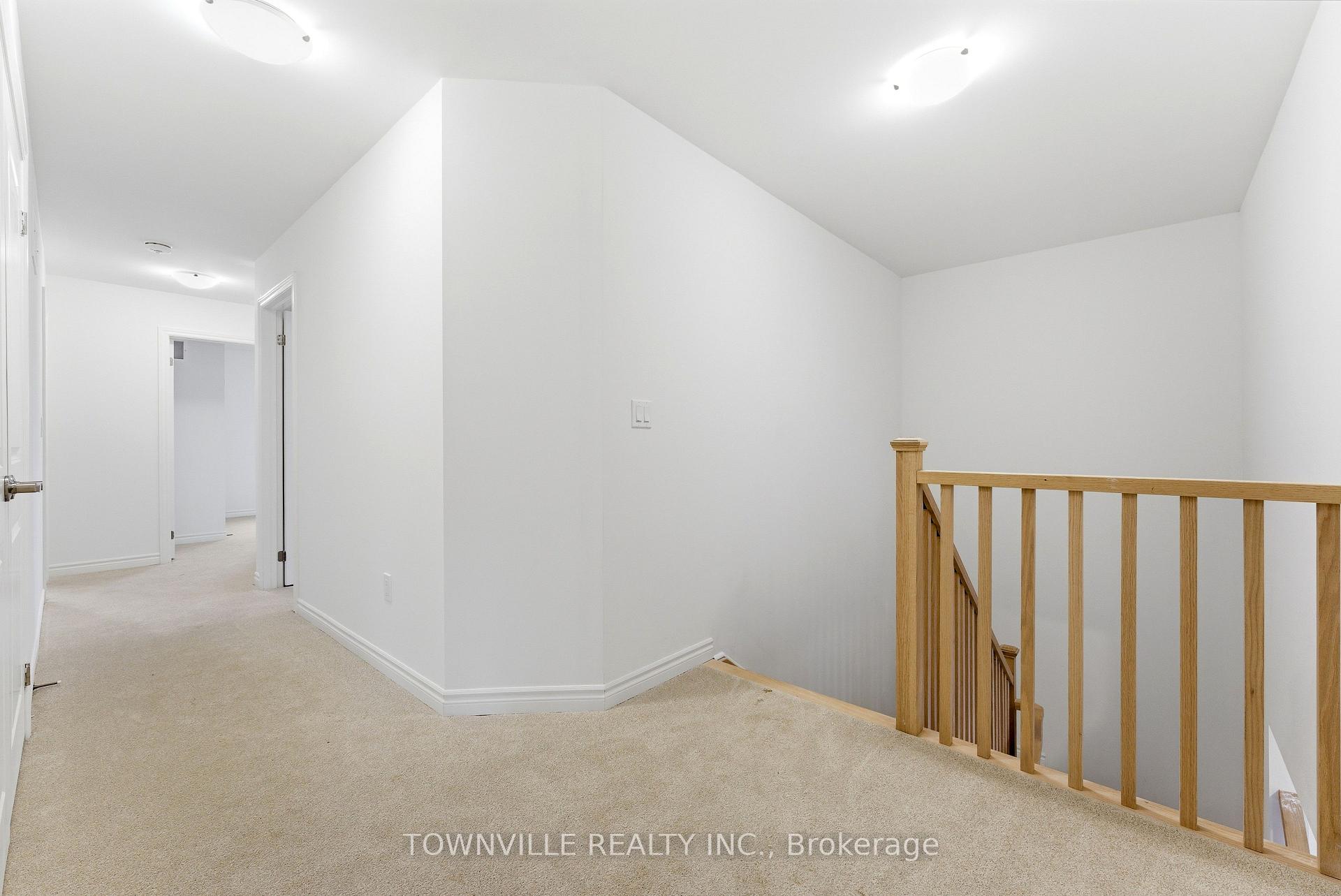Photo 18 of 51 Bradden Crescent, Belleville, Belleville Ward — HOMEH