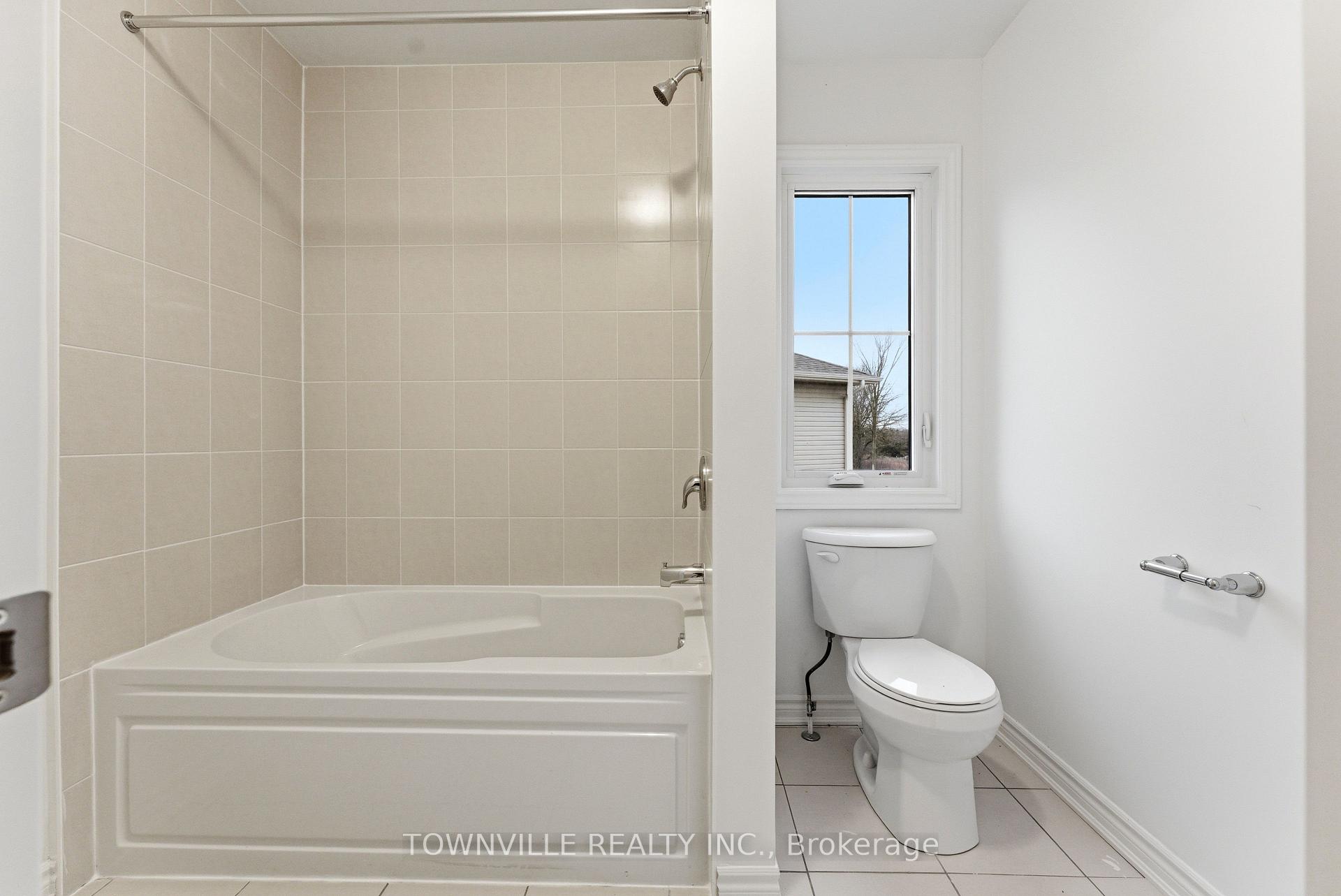 Photo 32 of 51 Bradden Crescent, Belleville, Belleville Ward — HOMEH