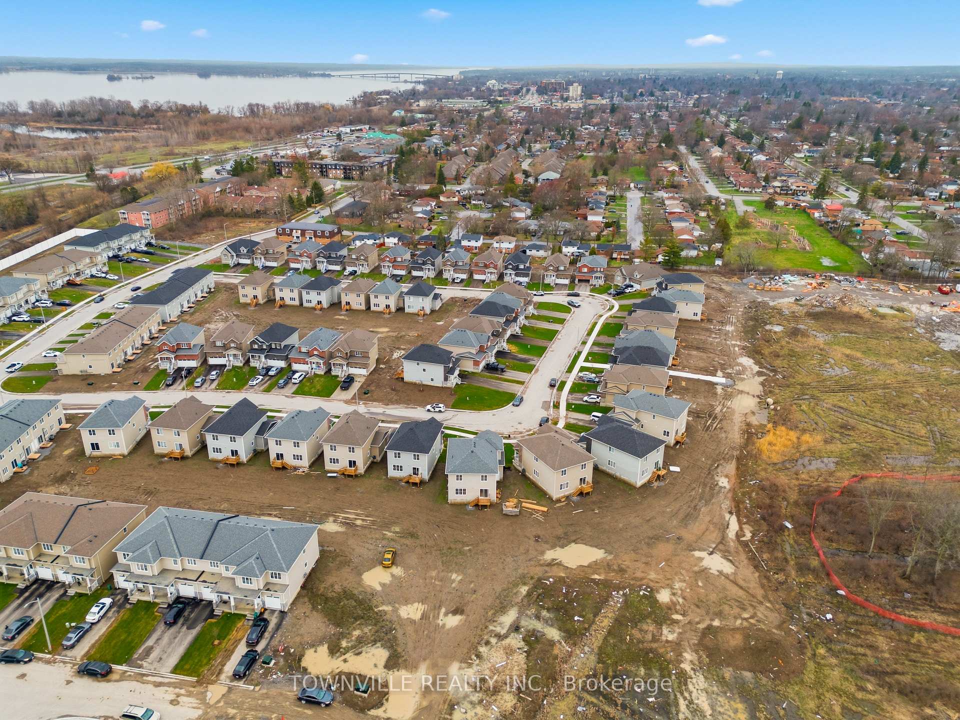 Photo 41 of 51 Bradden Crescent, Belleville, Belleville Ward — HOMEH