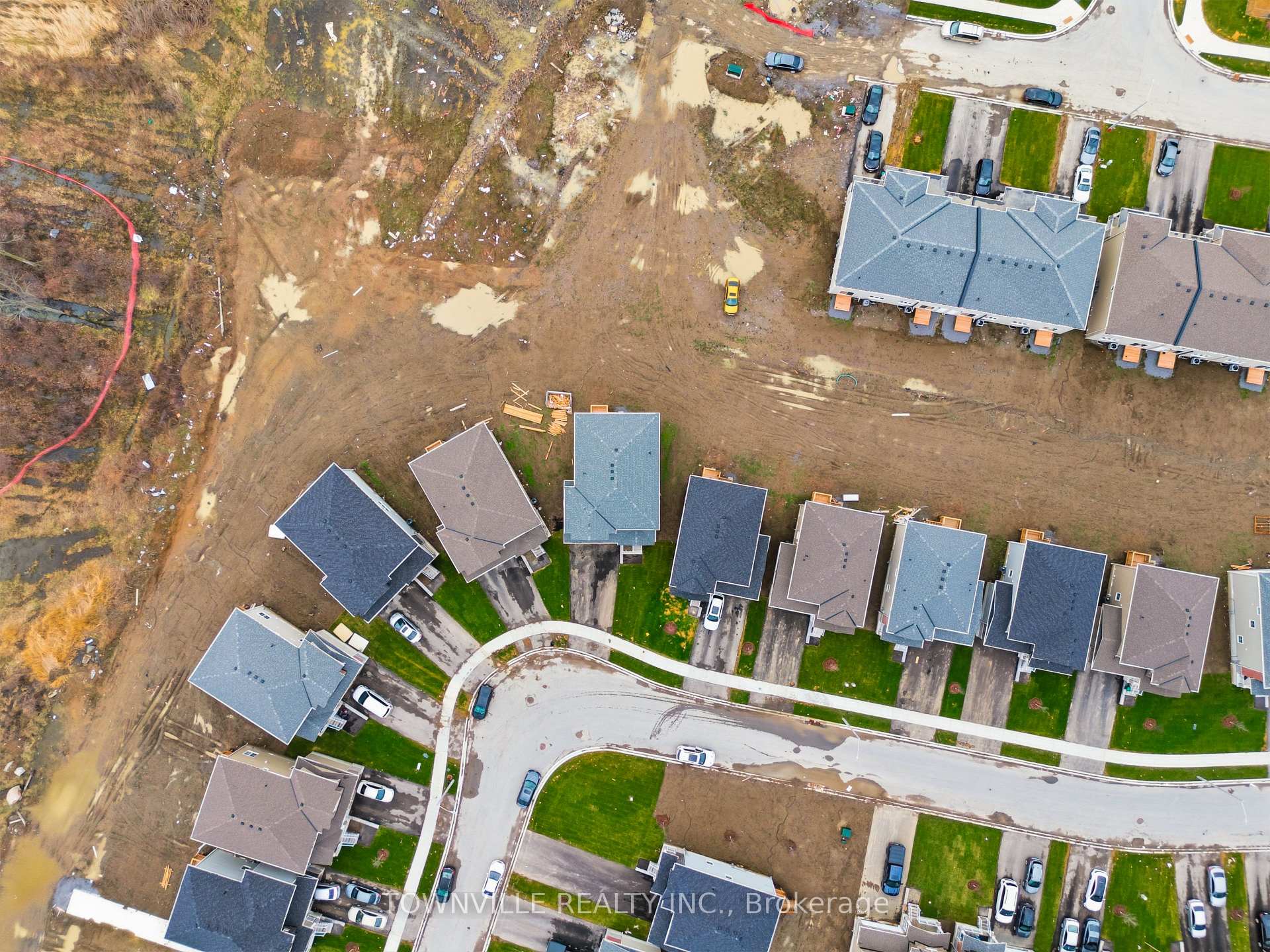 Photo 43 of 51 Bradden Crescent, Belleville, Belleville Ward — HOMEH