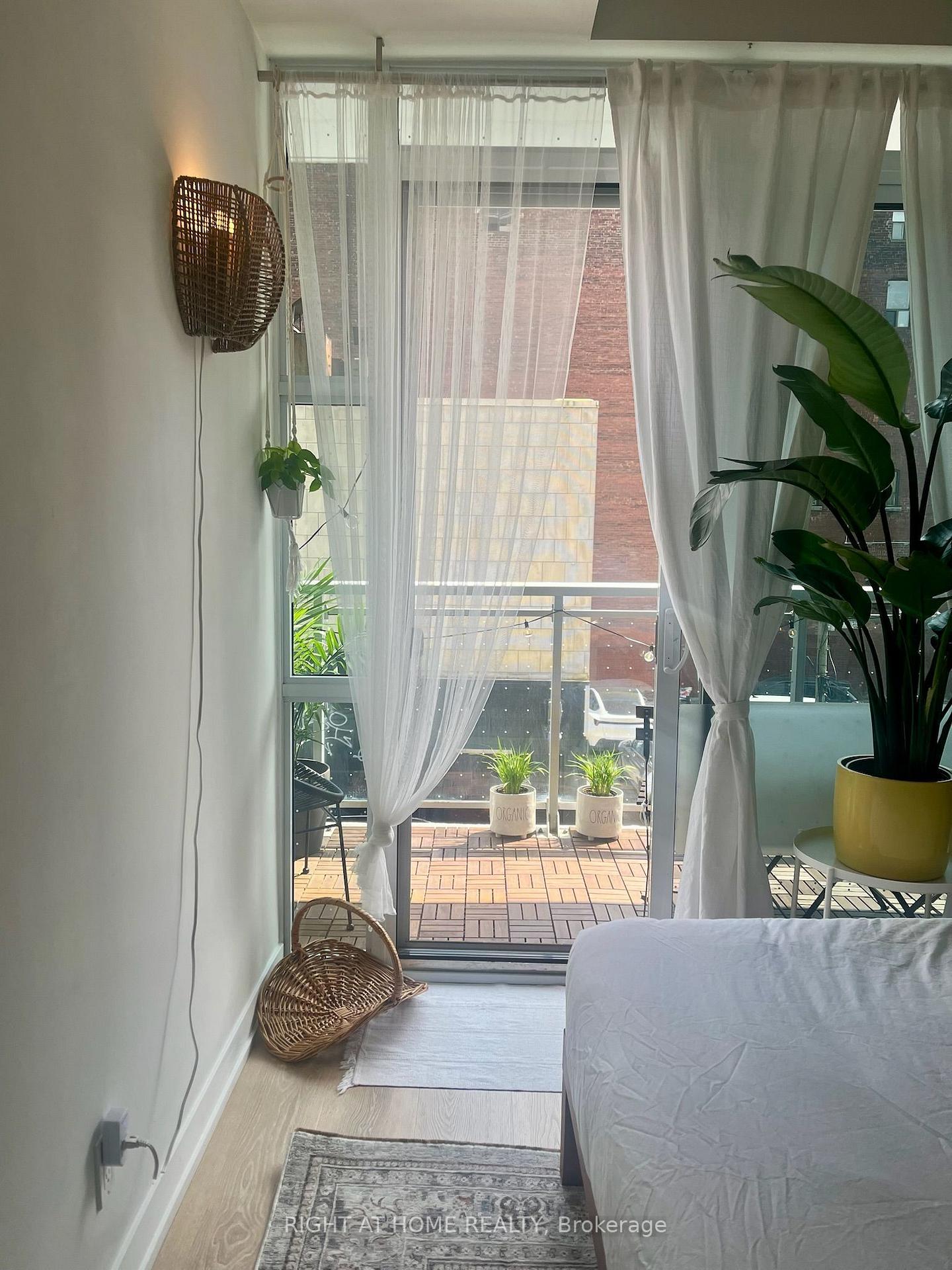 Photo 17 of Unit 205, 10 Willison Square, Toronto, Kensington-Chinatown — HOMEH