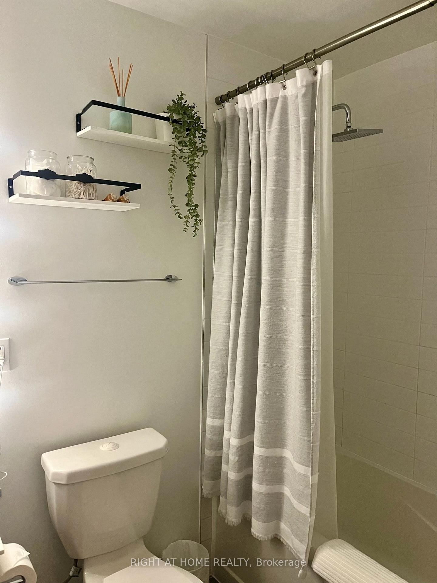 Photo 21 of Unit 205, 10 Willison Square, Toronto, Kensington-Chinatown — HOMEH