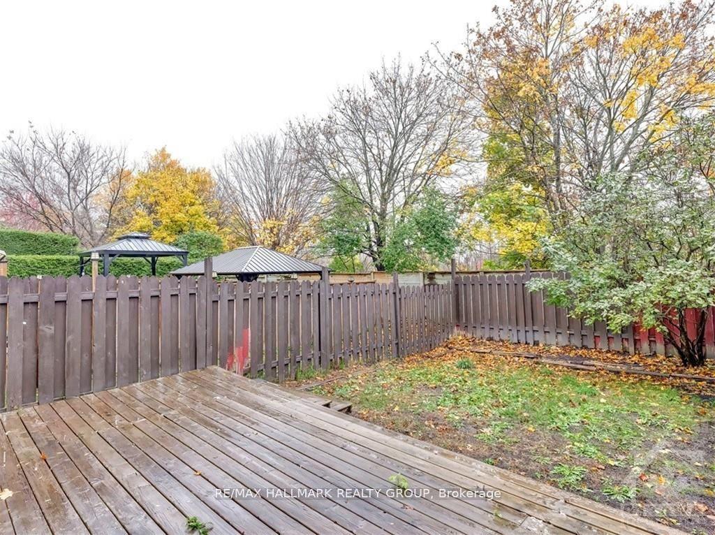 Photo 43 of 52 Piper Crescent, Ottawa, Kanata - Morgan's Grant/South March — HOMEH