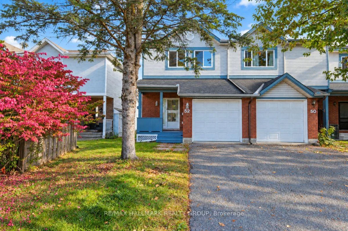 Photo 4 of 52 Piper Crescent, Ottawa, Kanata - Morgan's Grant/South March — HOMEH