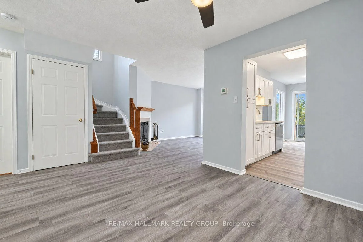 Photo 18 of 52 Piper Crescent, Ottawa, Kanata - Morgan's Grant/South March — HOMEH