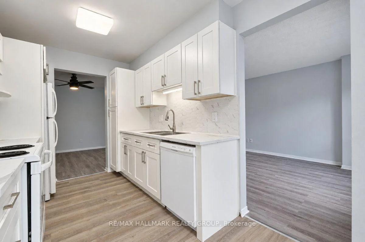 Photo 23 of 52 Piper Crescent, Ottawa, Kanata - Morgan's Grant/South March — HOMEH