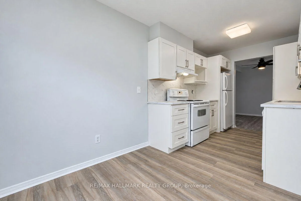 Photo 25 of 52 Piper Crescent, Ottawa, Kanata - Morgan's Grant/South March — HOMEH