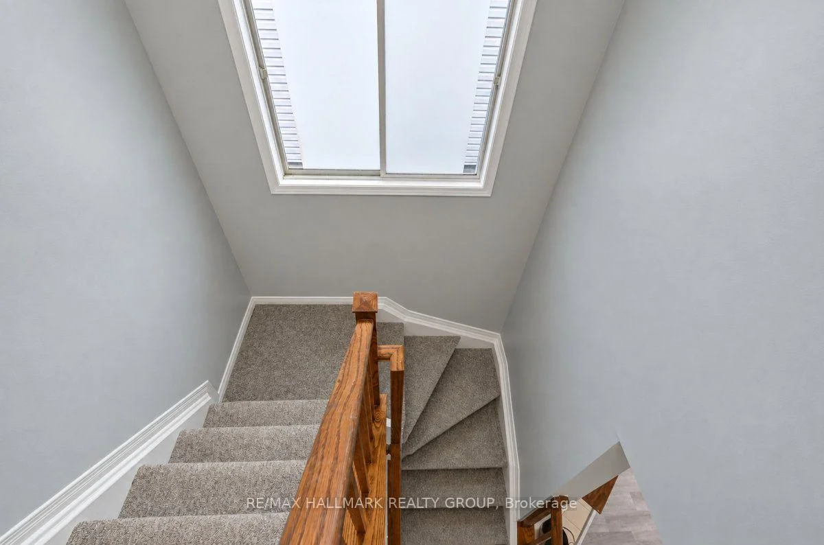 Photo 27 of 52 Piper Crescent, Ottawa, Kanata - Morgan's Grant/South March — HOMEH