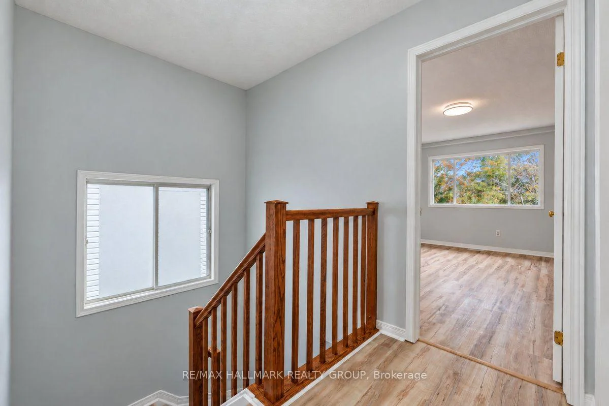 Photo 28 of 52 Piper Crescent, Ottawa, Kanata - Morgan's Grant/South March — HOMEH