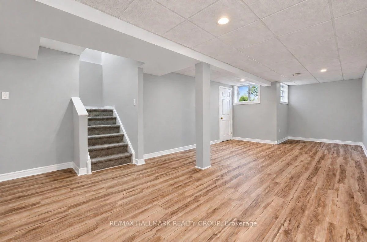 Photo 41 of 52 Piper Crescent, Ottawa, Kanata - Morgan's Grant/South March — HOMEH