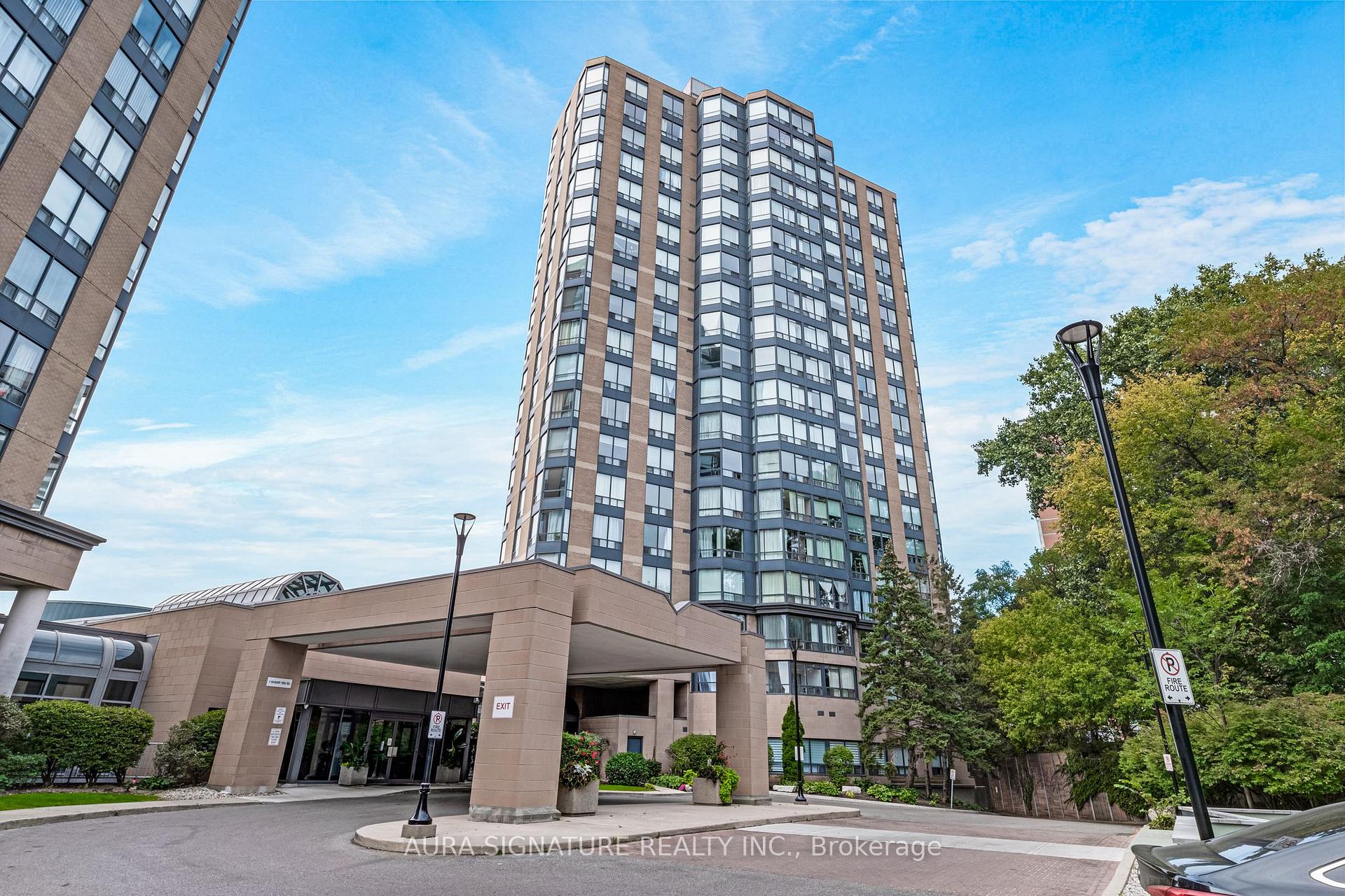 Photo 4 of Unit 1010, 3 Hickory Tree Road, North York, Weston — HOMEH