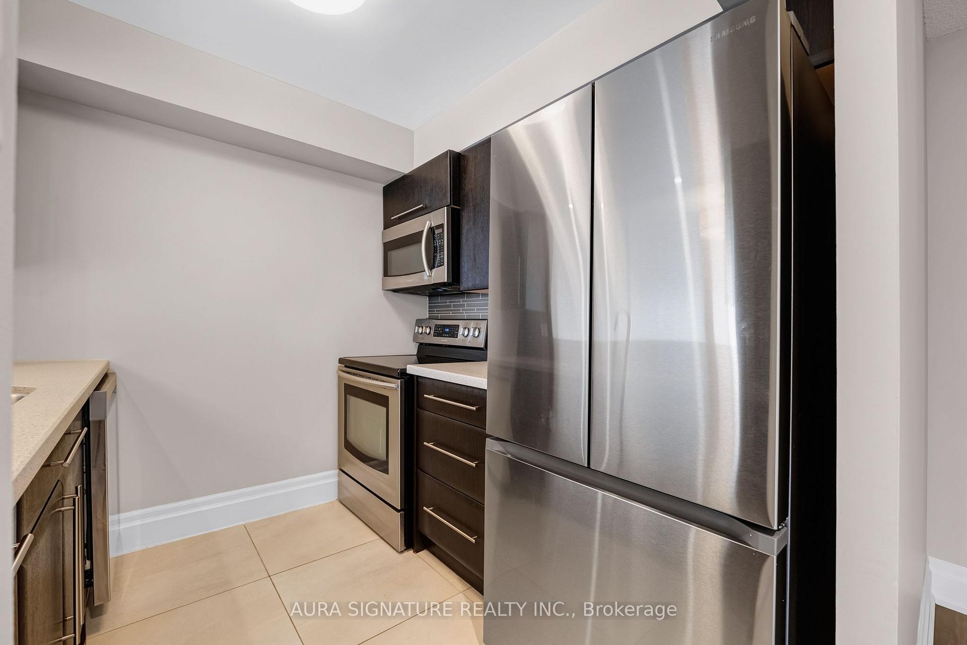 Photo 23 of Unit 1010, 3 Hickory Tree Road, North York, Weston — HOMEH