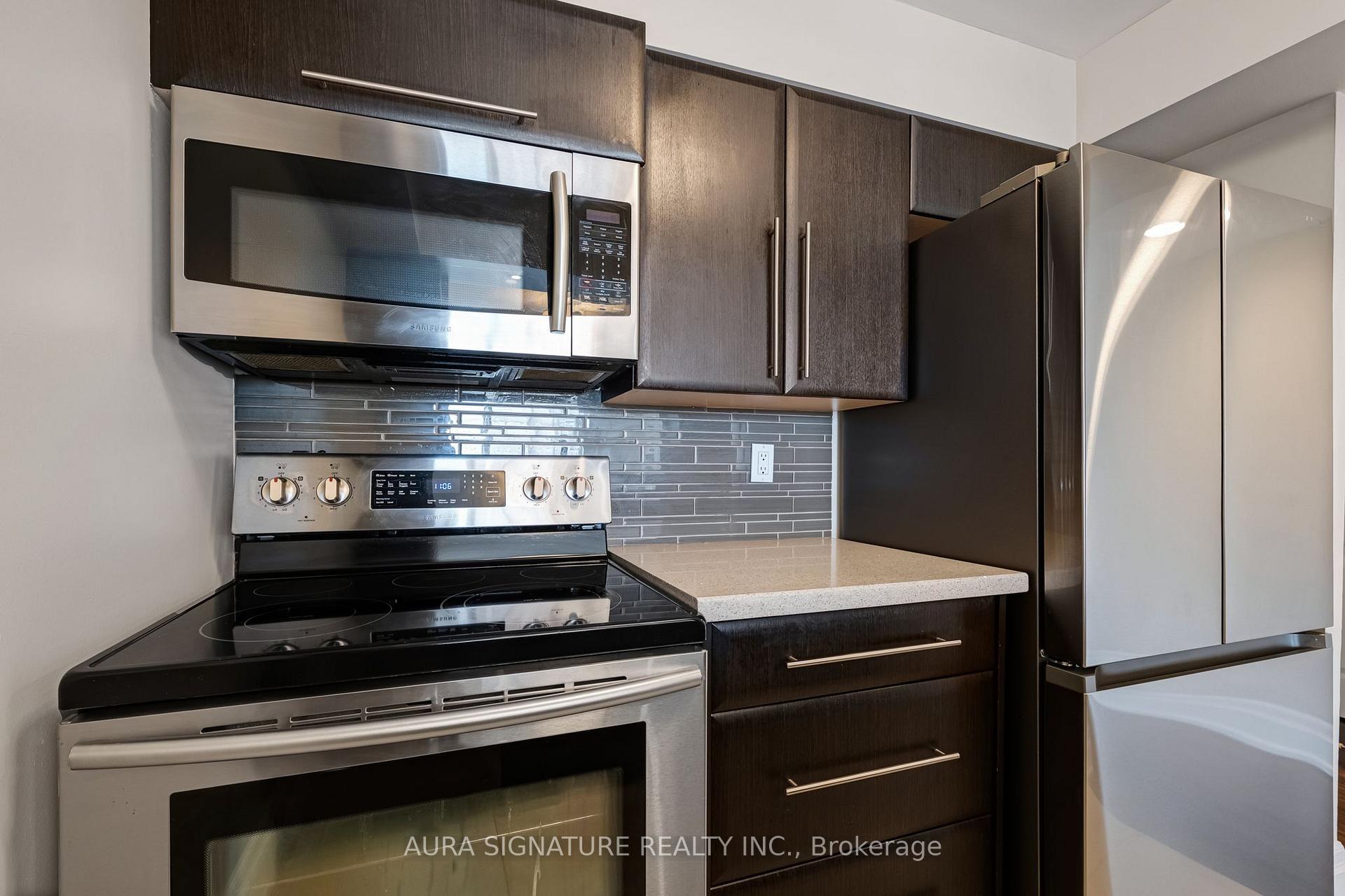 Photo 27 of Unit 1010, 3 Hickory Tree Road, North York, Weston — HOMEH