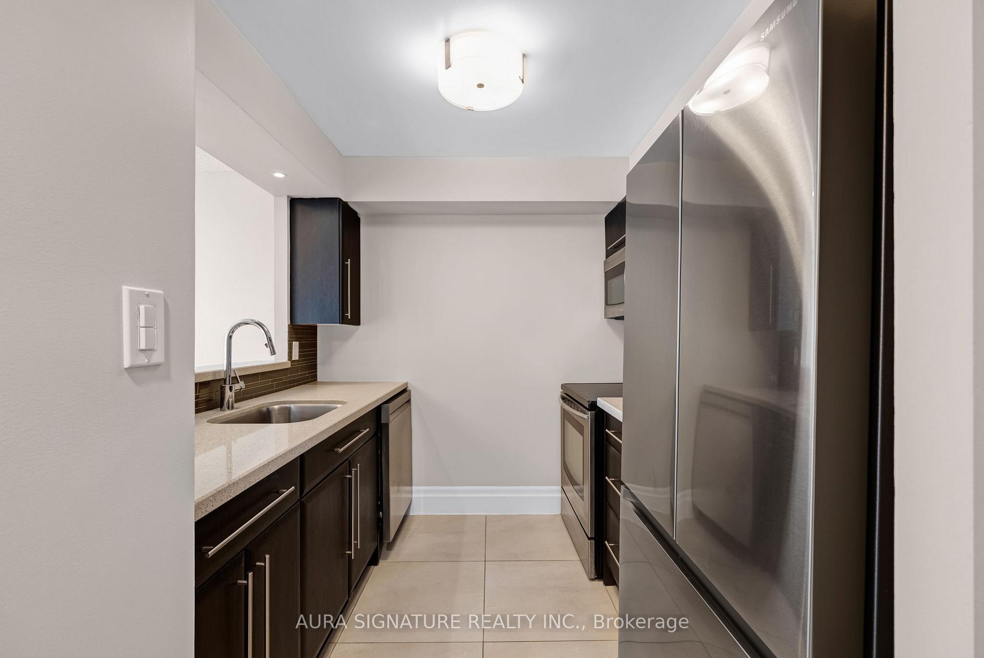 Photo 29 of Unit 1010, 3 Hickory Tree Road, North York, Weston — HOMEH