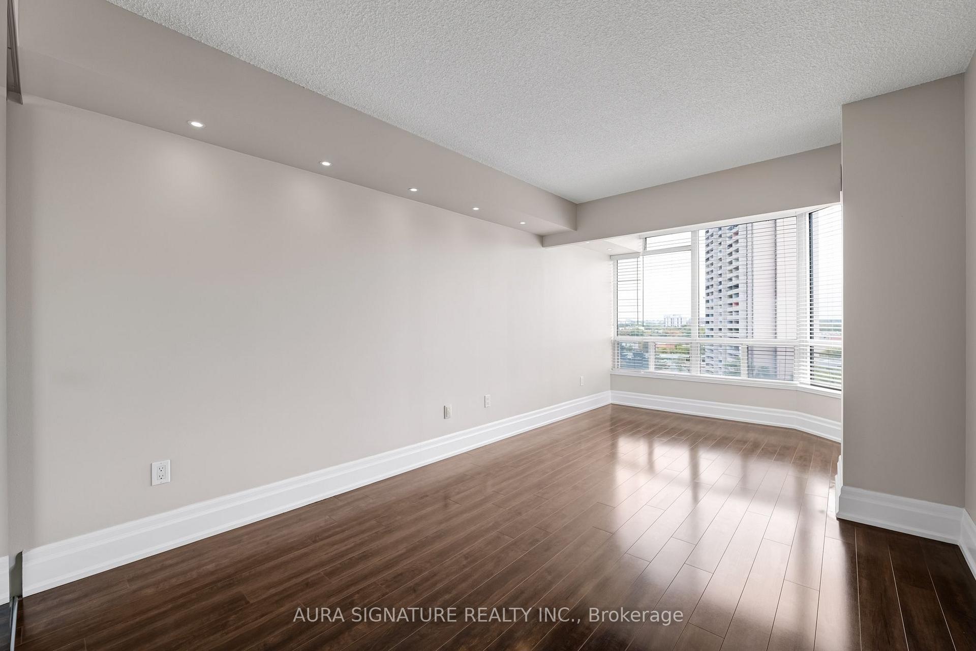 Photo 47 of Unit 1010, 3 Hickory Tree Road, North York, Weston — HOMEH