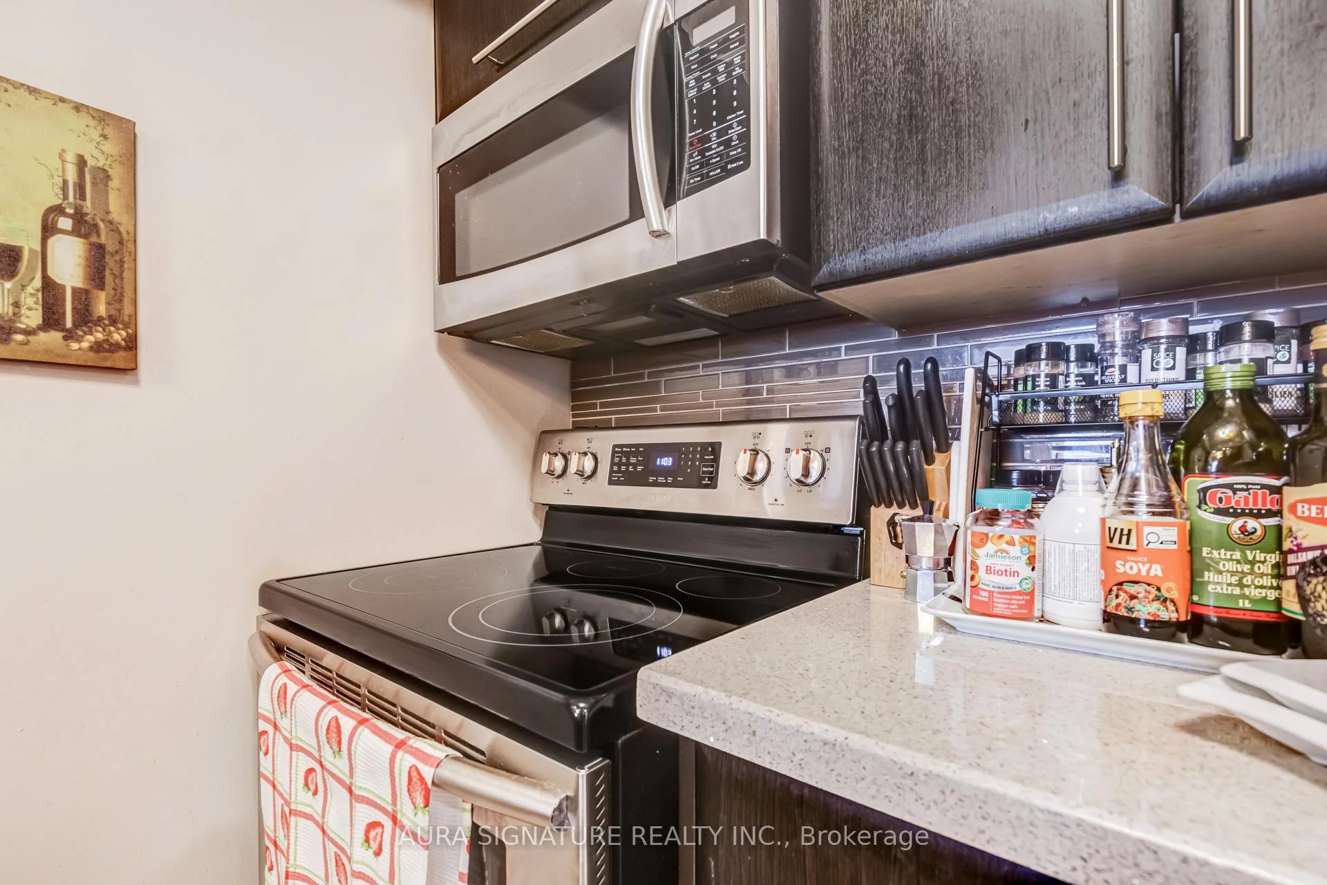 Photo 45 of Unit 1010, 3 Hickory Tree Road, North York, Weston — HOMEH