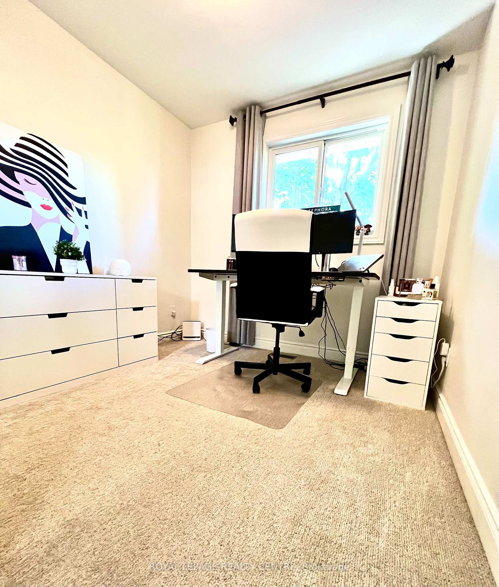 Photo 11 of 1319 Redbank Crescent, Oakville, College Park — HOMEH