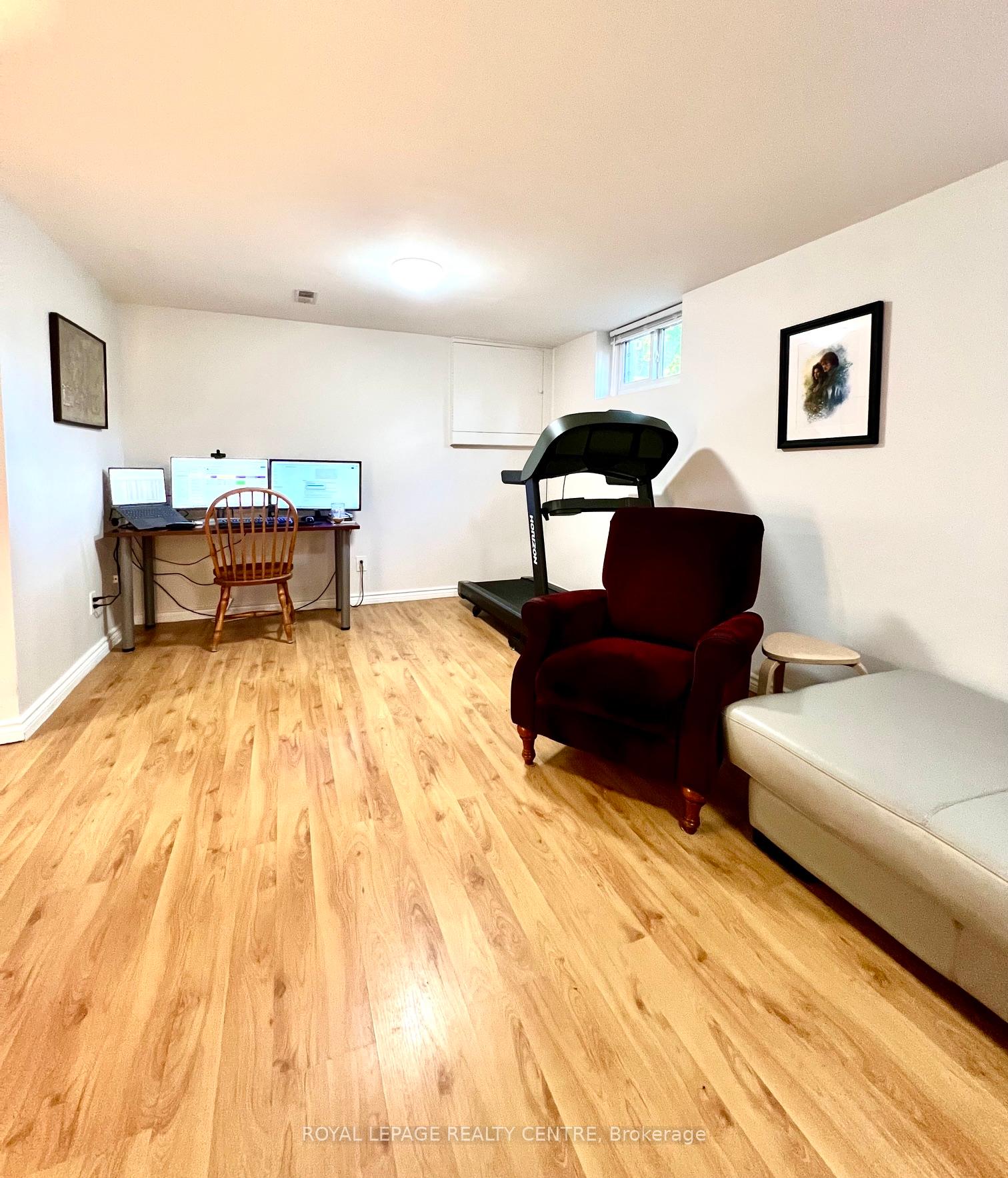 Photo 14 of 1319 Redbank Crescent, Oakville, College Park — HOMEH
