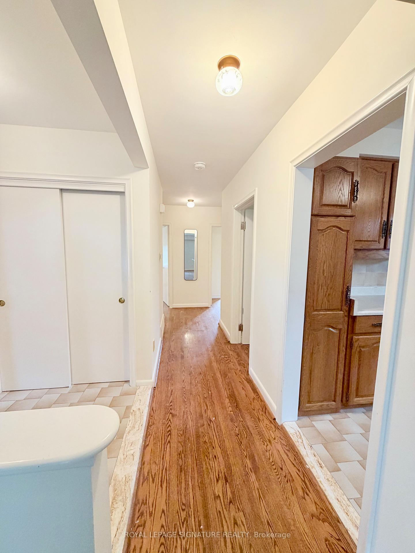 Photo 10 of 3 Avery Avenue, Etobicoke, Markland Wood — HOMEH