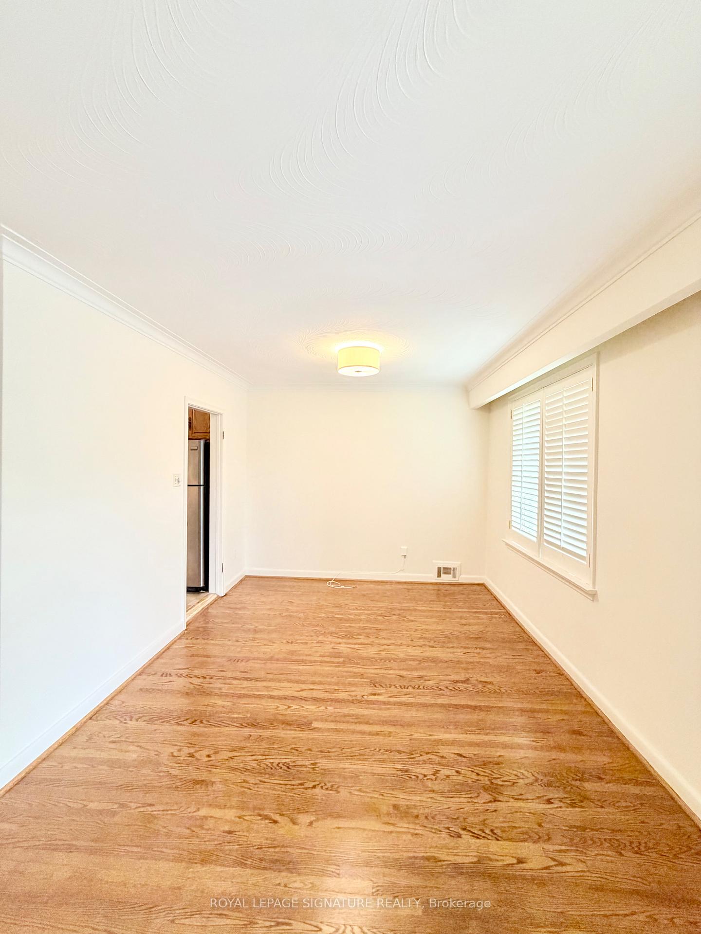 Photo 12 of 3 Avery Avenue, Etobicoke, Markland Wood — HOMEH