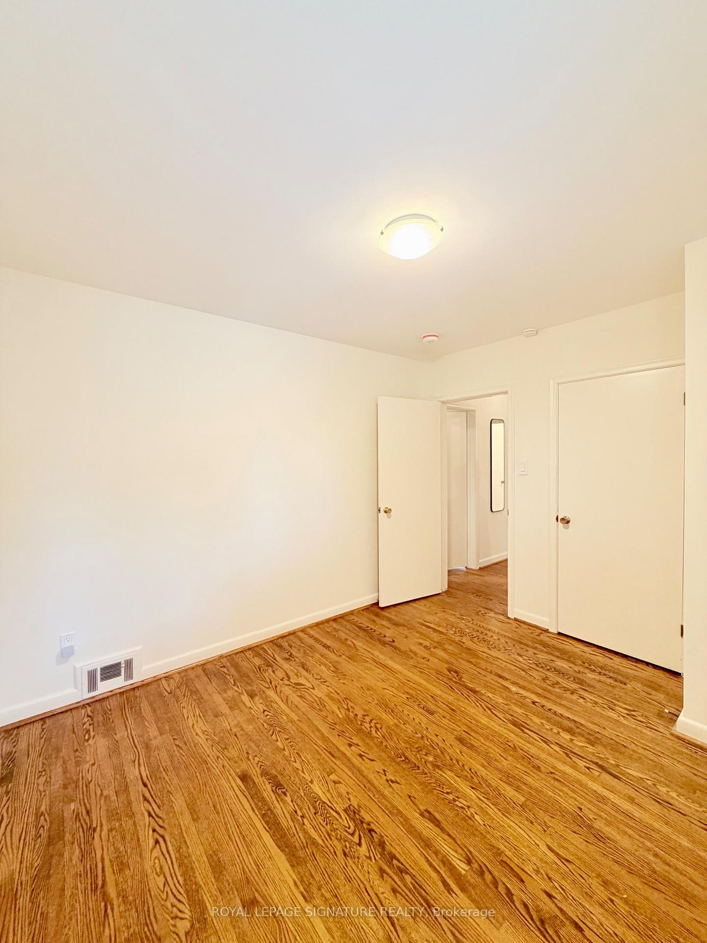 Photo 22 of 3 Avery Avenue, Etobicoke, Markland Wood — HOMEH