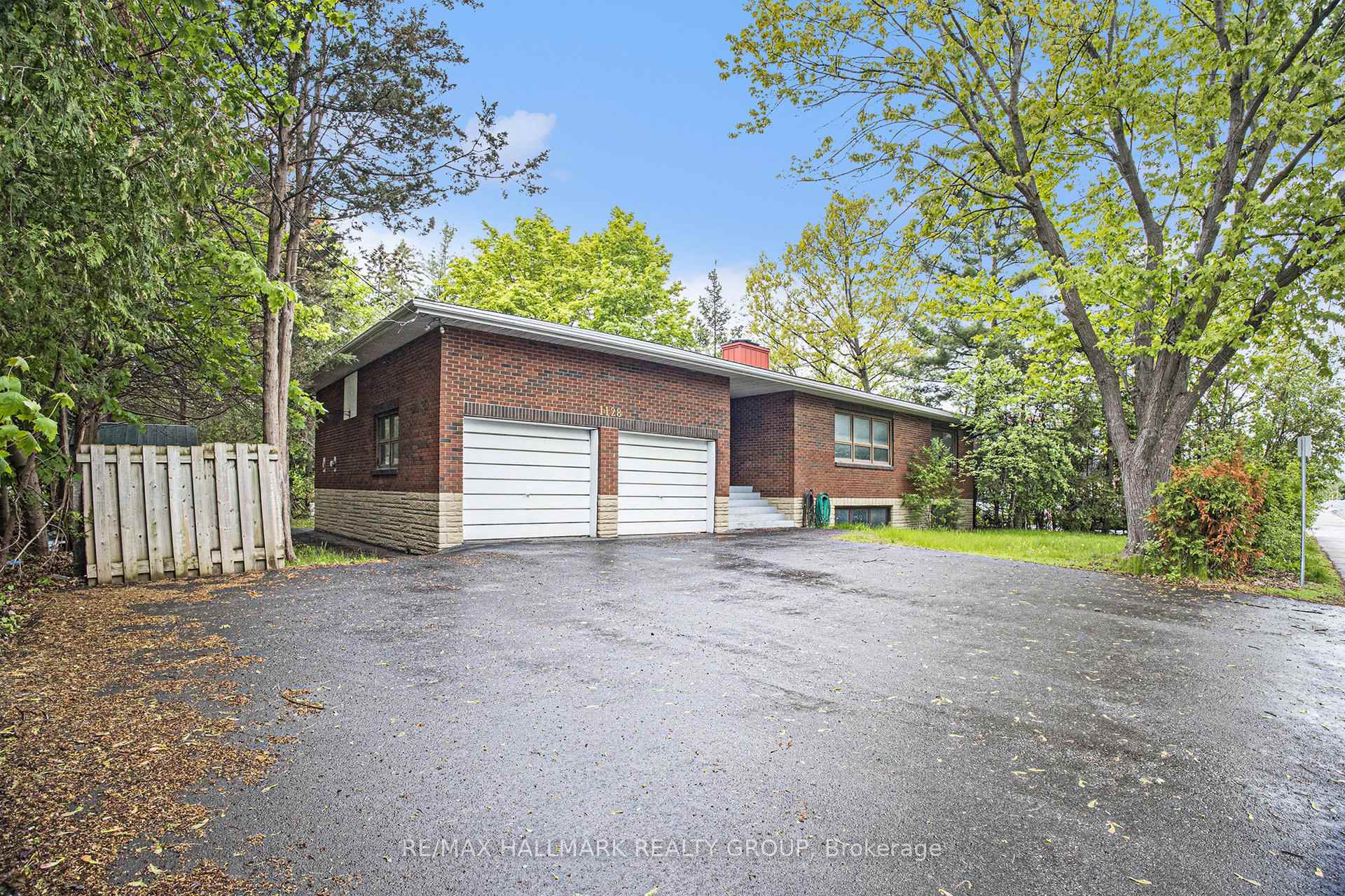 Photo 1 of 1128 Cummings Avenue, Ottawa, Cyrville — HOMEH