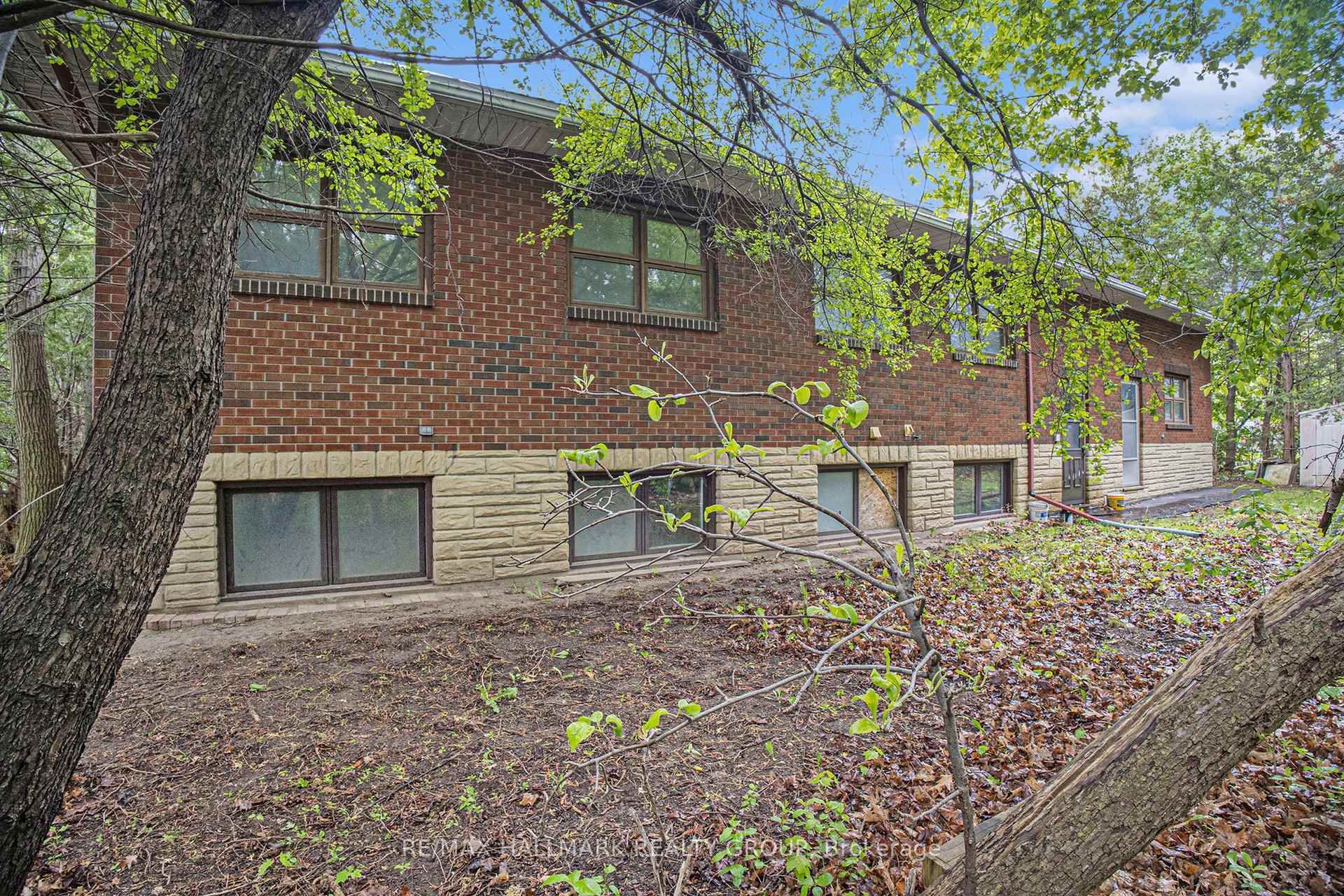 Photo 8 of 1128 Cummings Avenue, Ottawa, Cyrville — HOMEH