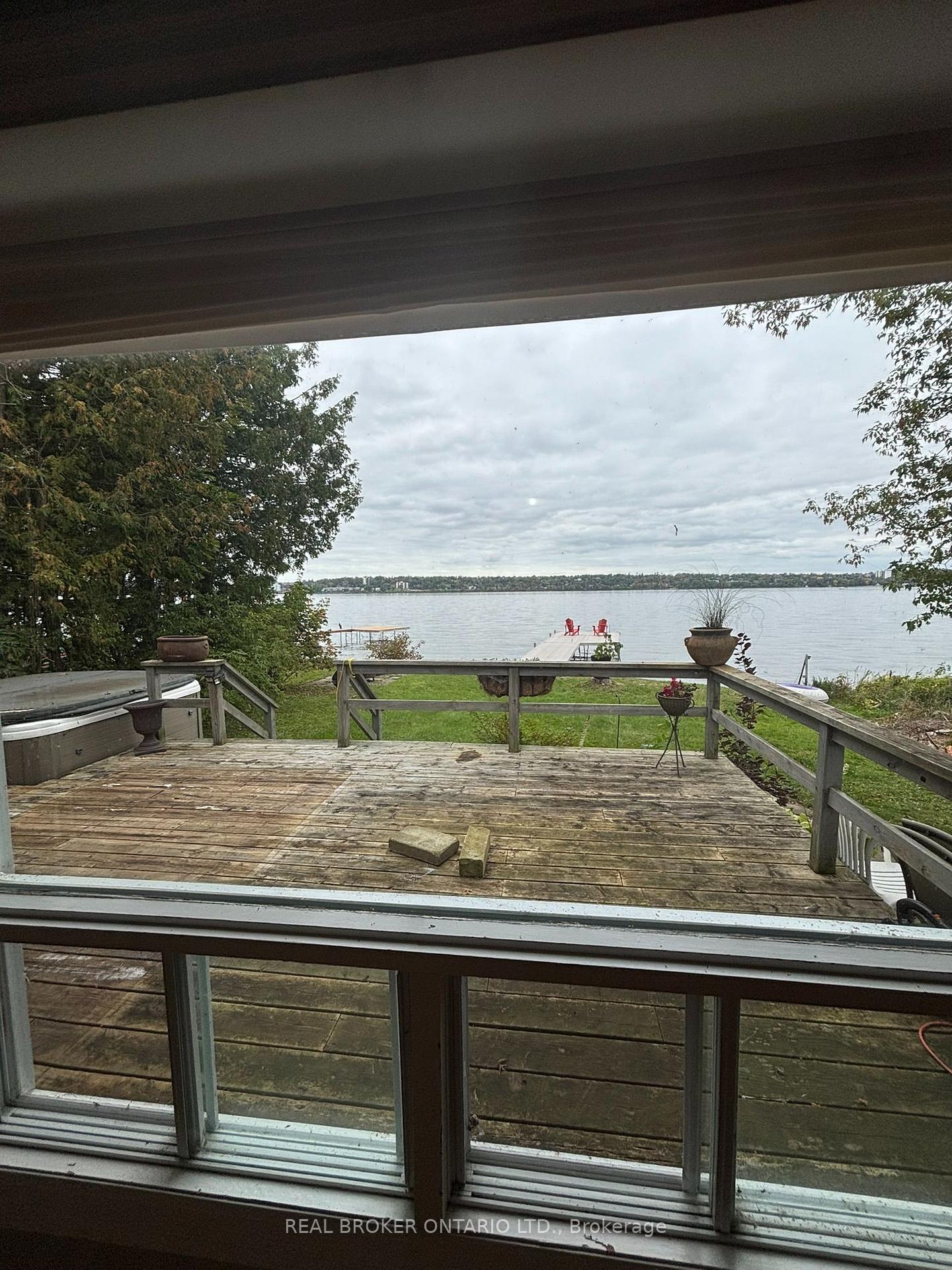 Photo 16 of 208 Kempview Lane, Barrie, South Shore — HOMEH