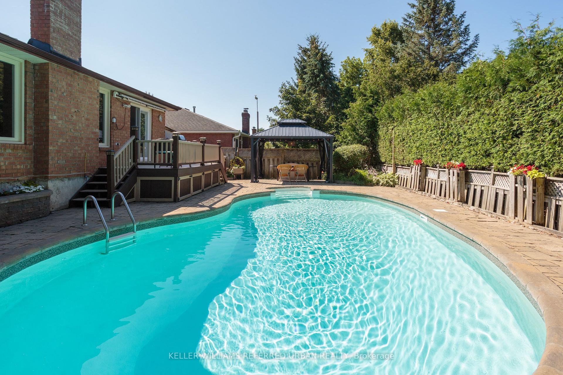 Photo 48 of 72 Munro Crescent, Uxbridge — HOMEH