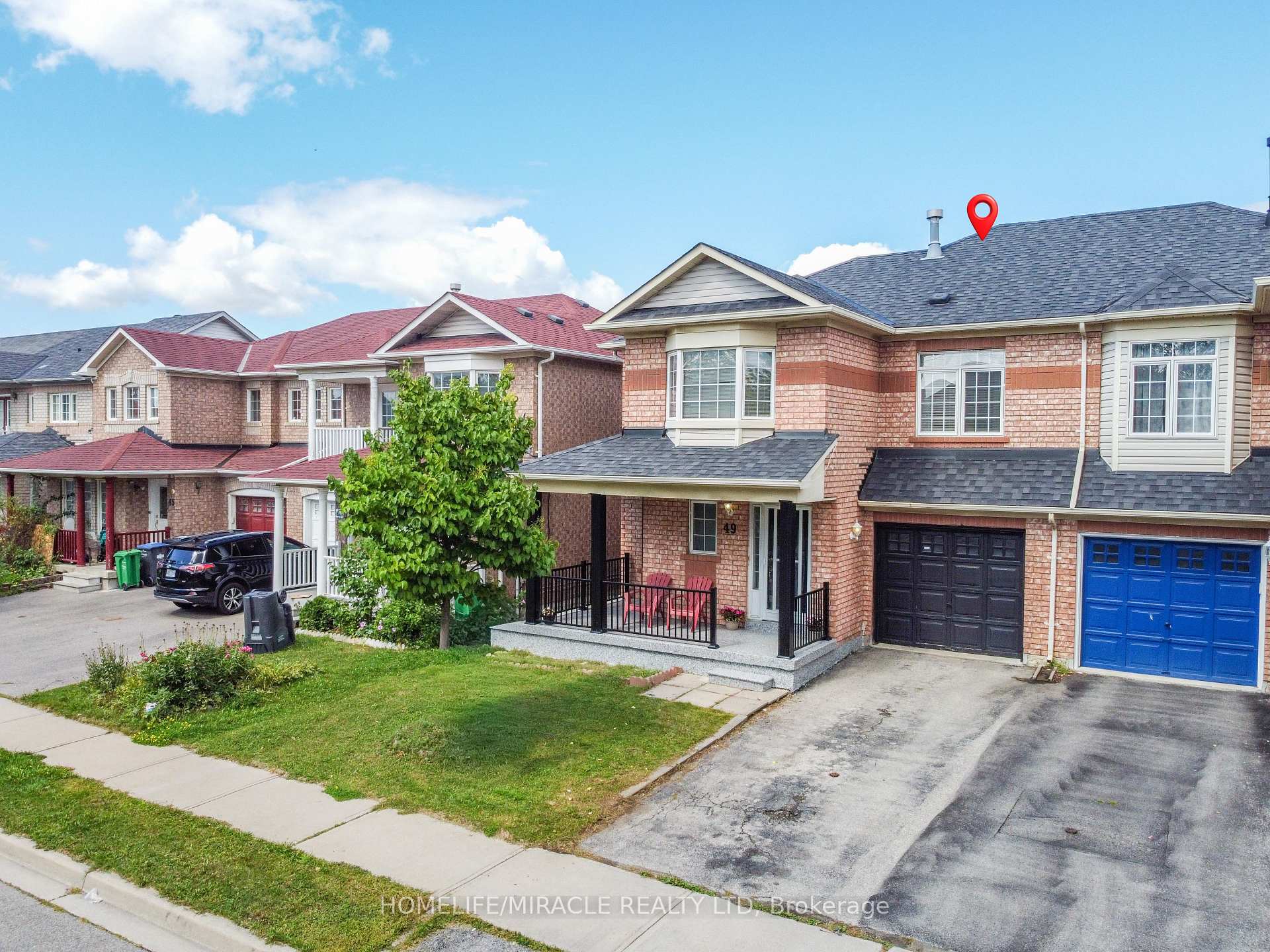 Photo 4 of 49 Seaside Circle, Brampton, Sandringham-Wellington — HOMEH