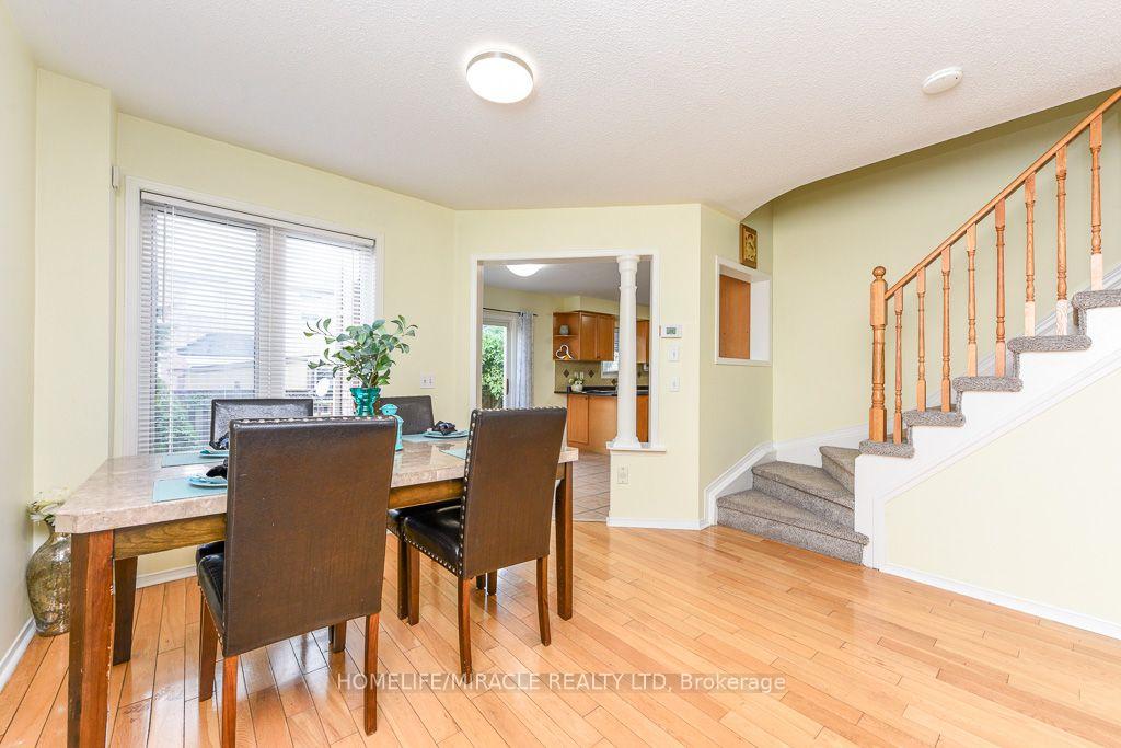 Photo 11 of 49 Seaside Circle, Brampton, Sandringham-Wellington — HOMEH