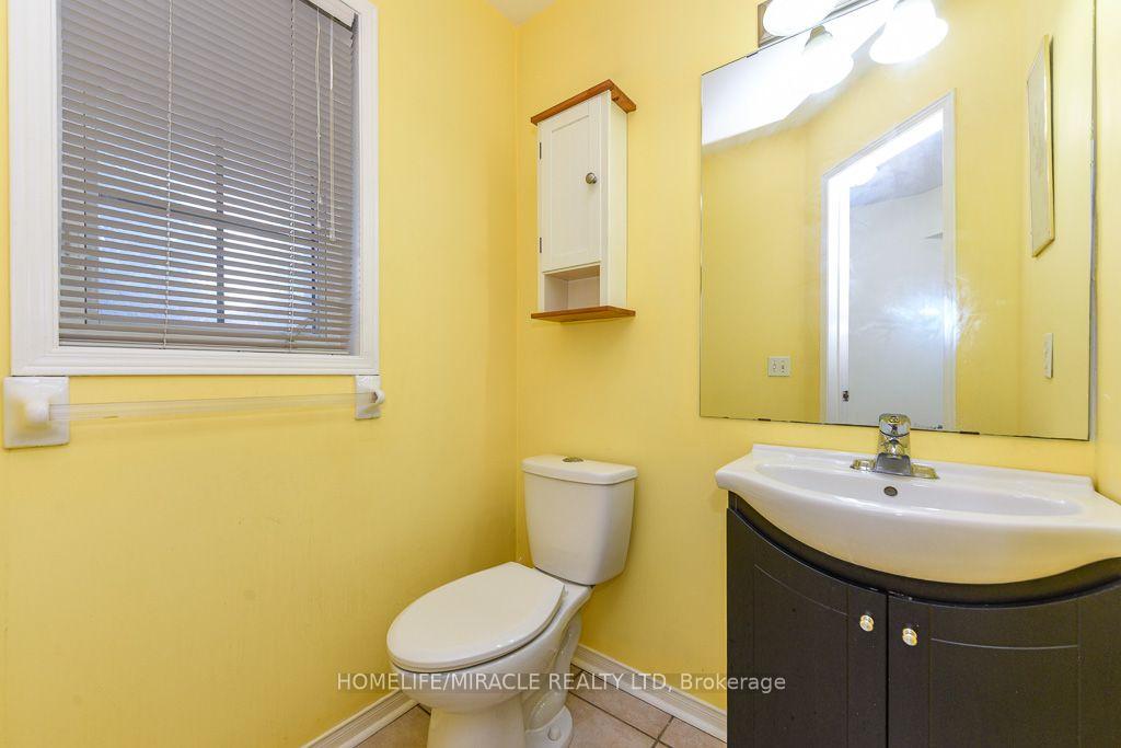 Photo 12 of 49 Seaside Circle, Brampton, Sandringham-Wellington — HOMEH