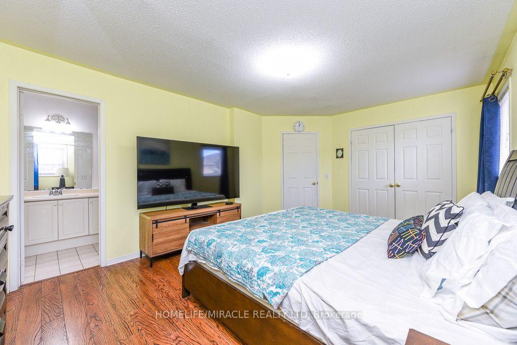 Photo 23 of 49 Seaside Circle, Brampton, Sandringham-Wellington — HOMEH