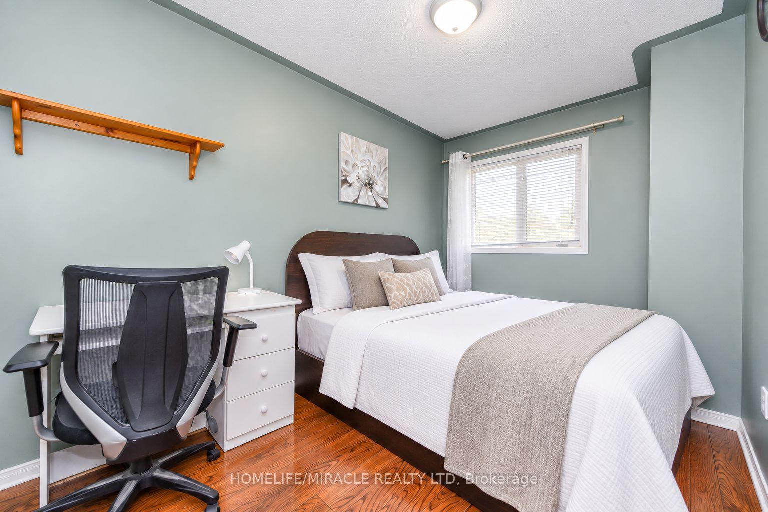 Photo 26 of 49 Seaside Circle, Brampton, Sandringham-Wellington — HOMEH
