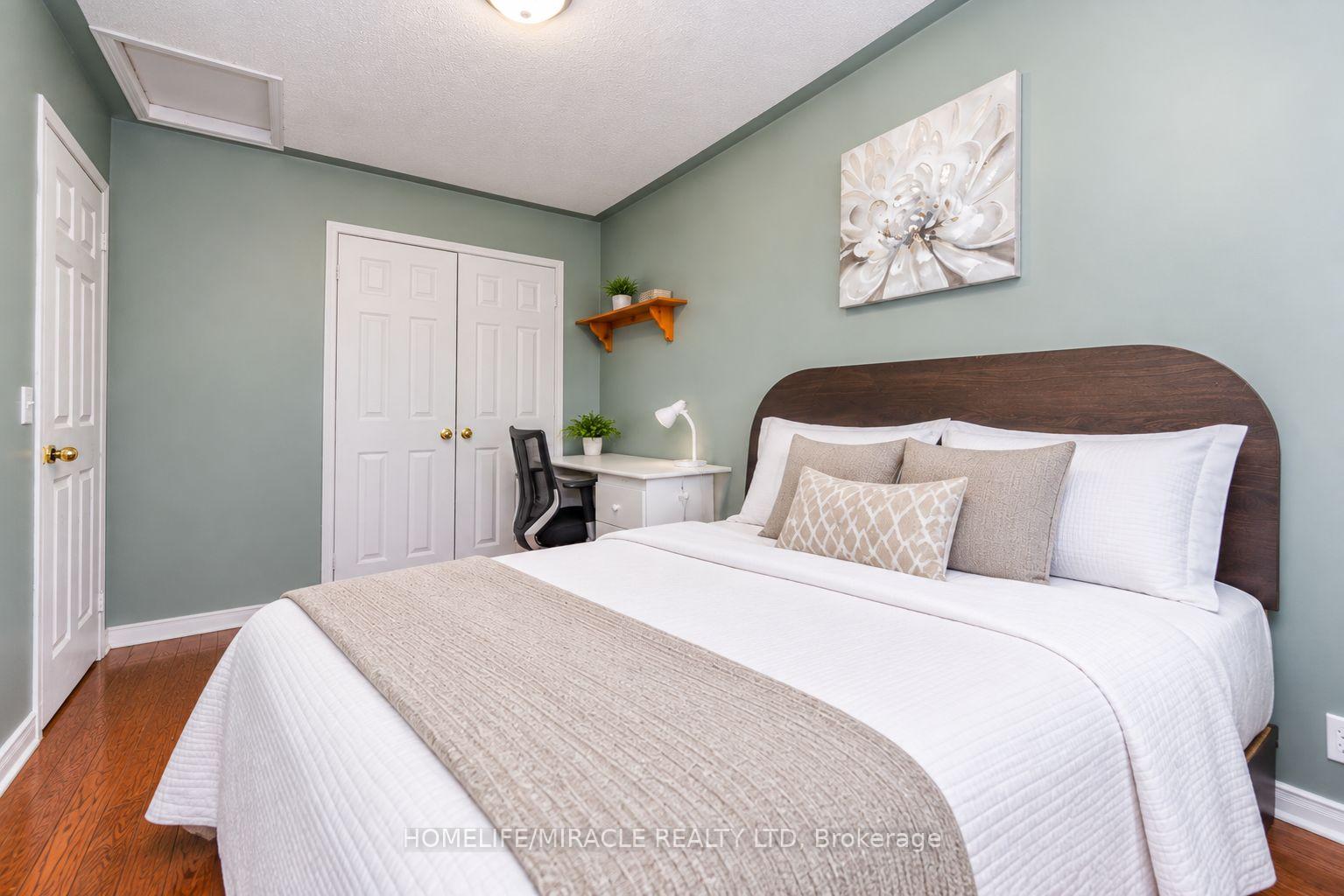 Photo 29 of 49 Seaside Circle, Brampton, Sandringham-Wellington — HOMEH