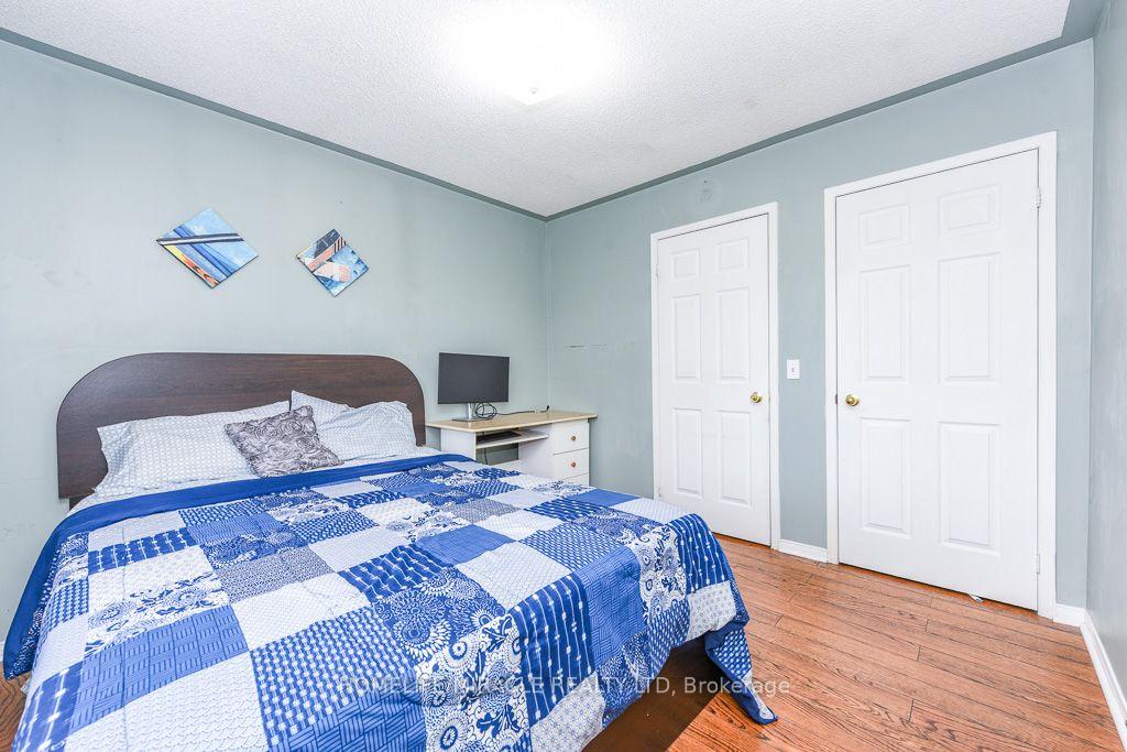 Photo 34 of 49 Seaside Circle, Brampton, Sandringham-Wellington — HOMEH